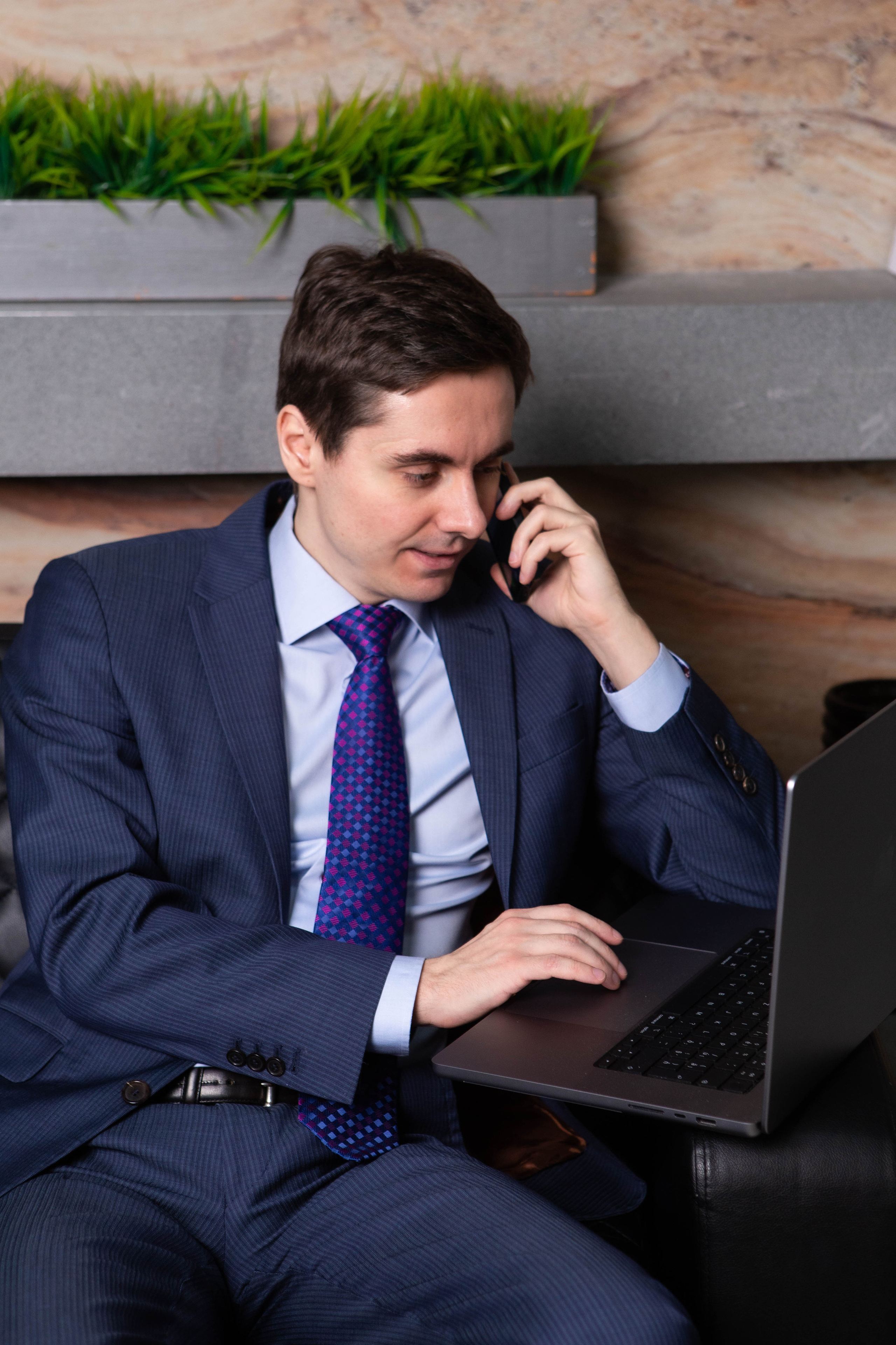 BUSINESS PORTRAIT | DENIS. Фотограф Абакумова Анастасия