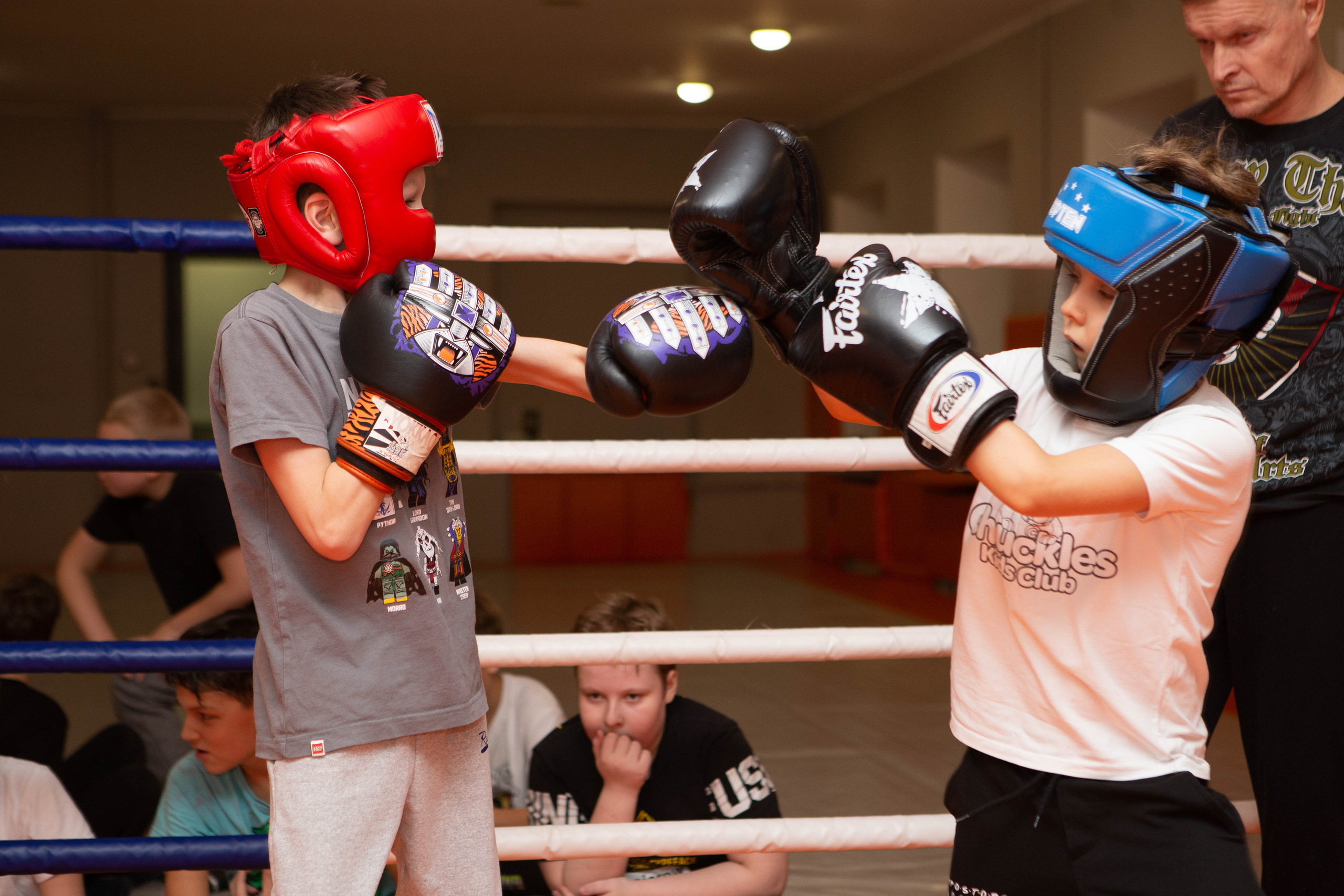 Бокс | тренировка дети. Фотограф Абакумова Анастасия