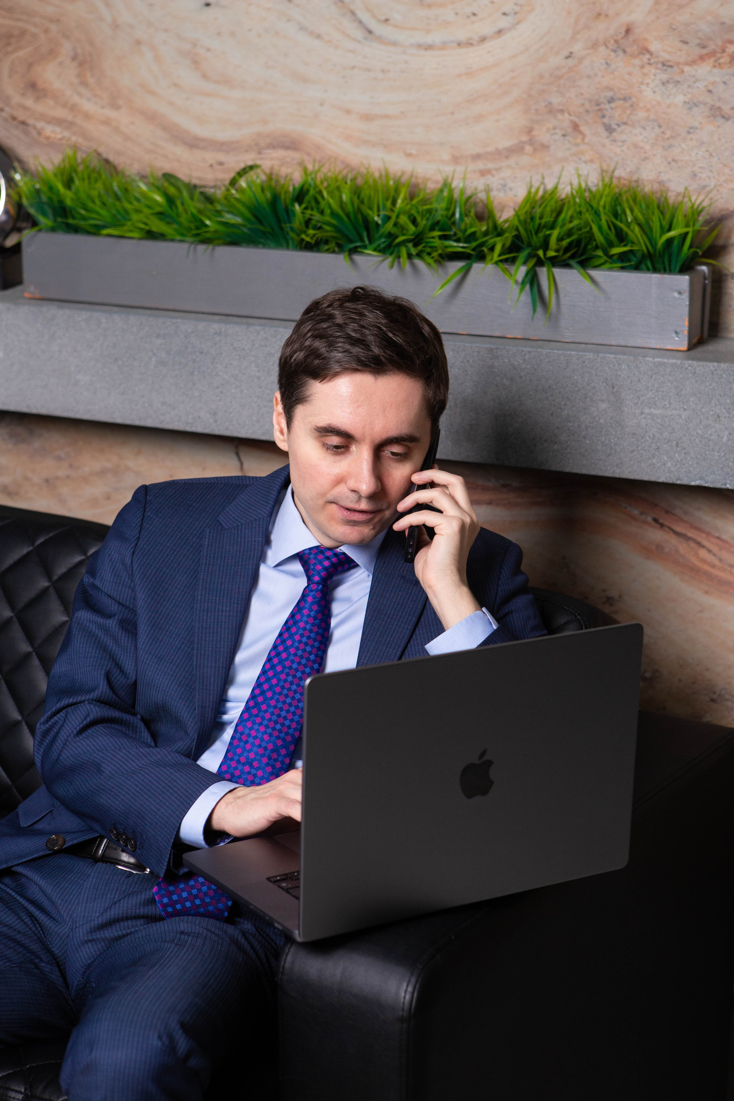 BUSINESS PORTRAIT | DENIS. Фотограф Абакумова Анастасия