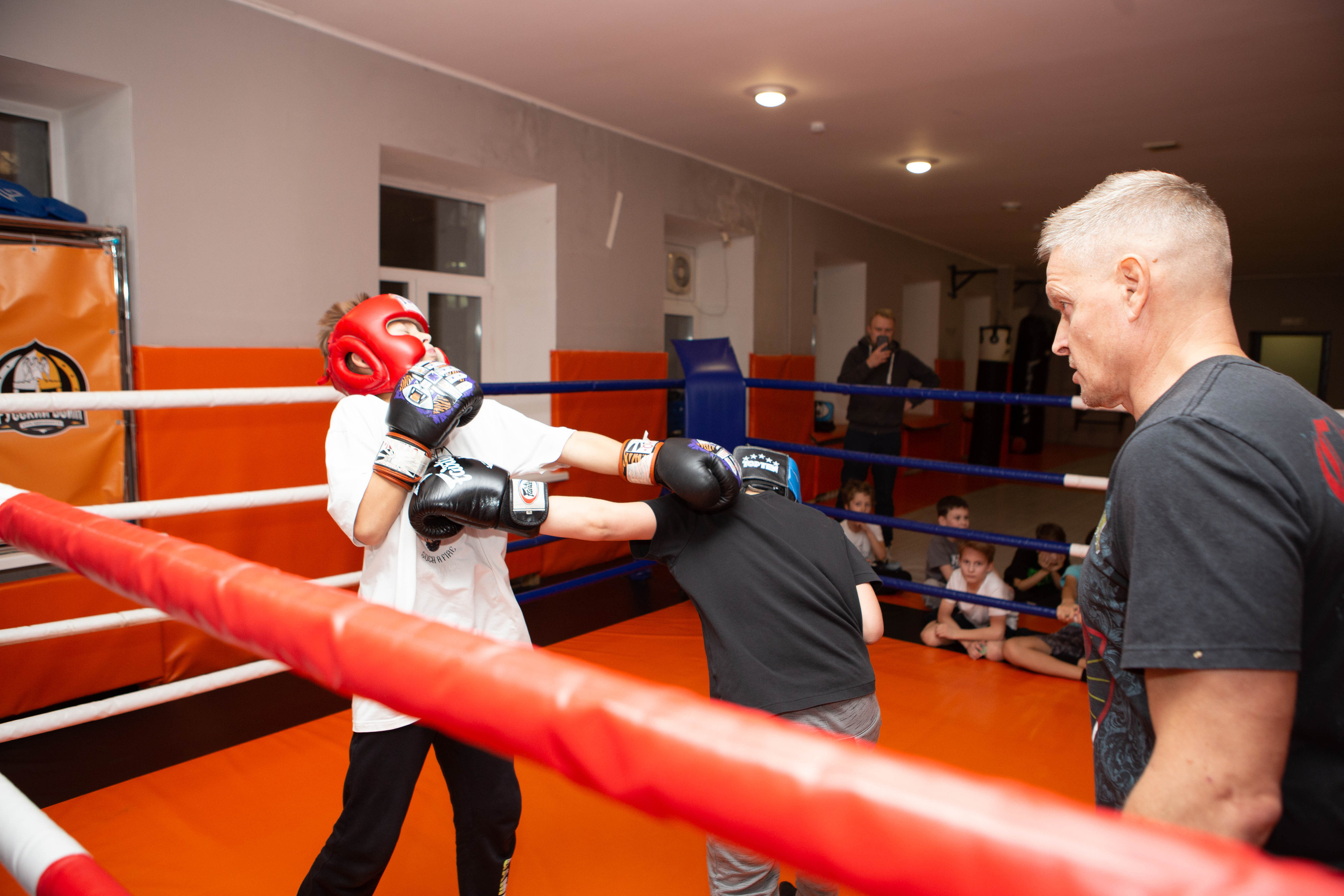 Бокс | тренировка дети. Фотограф Абакумова Анастасия