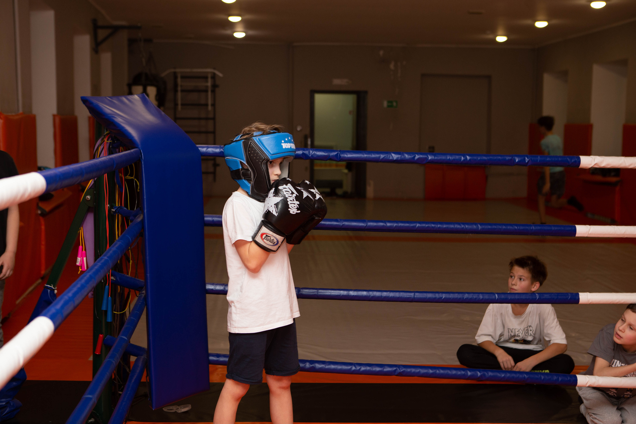 Бокс | тренировка дети. Фотограф Абакумова Анастасия