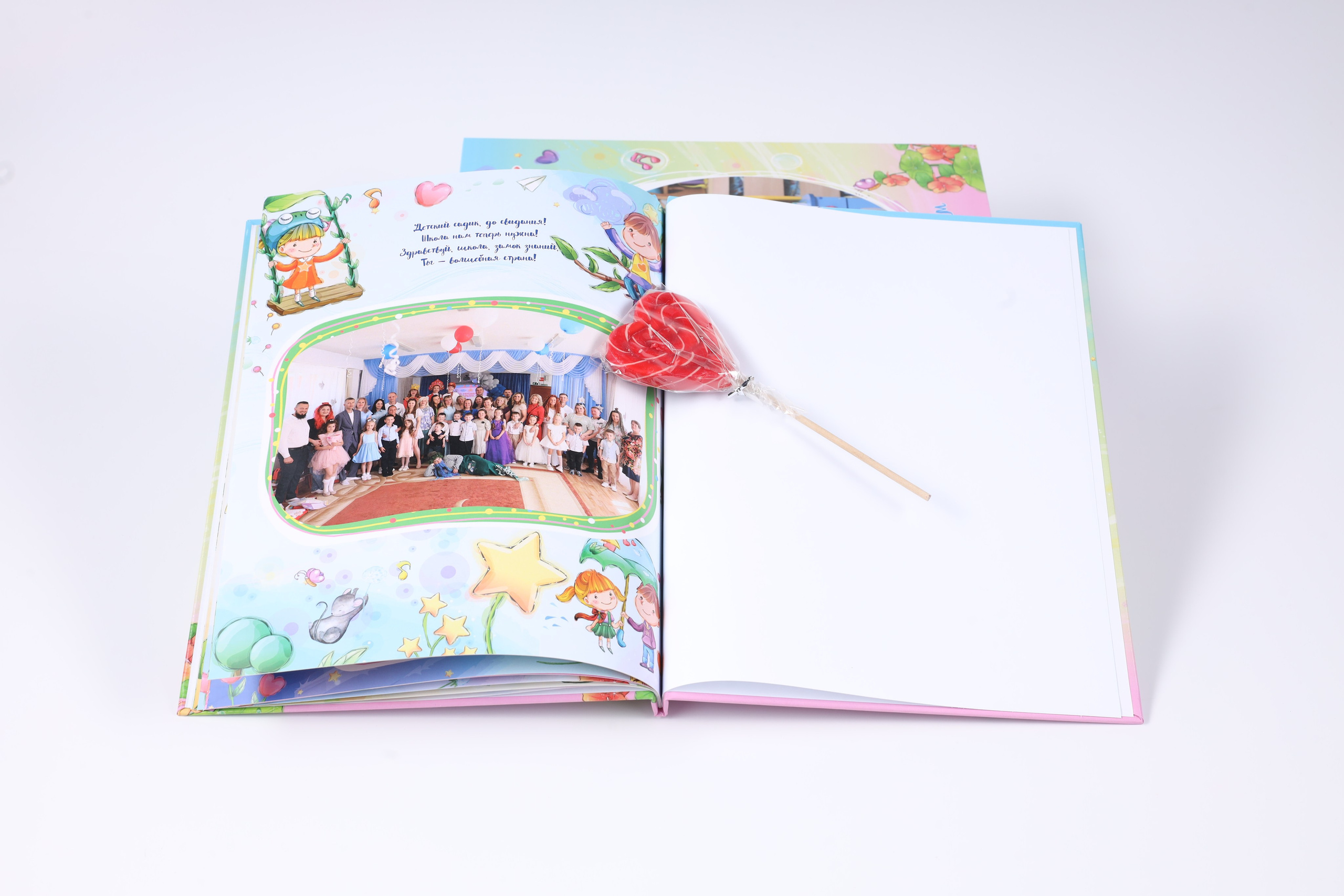 Образец многостраничного фотоальбома для выпускников ДС (3 дня съемок с дорогой в Тульскую область). Фотограф в Туле Крупский АнДРей. Фотостудия «КАДР71» в Туле