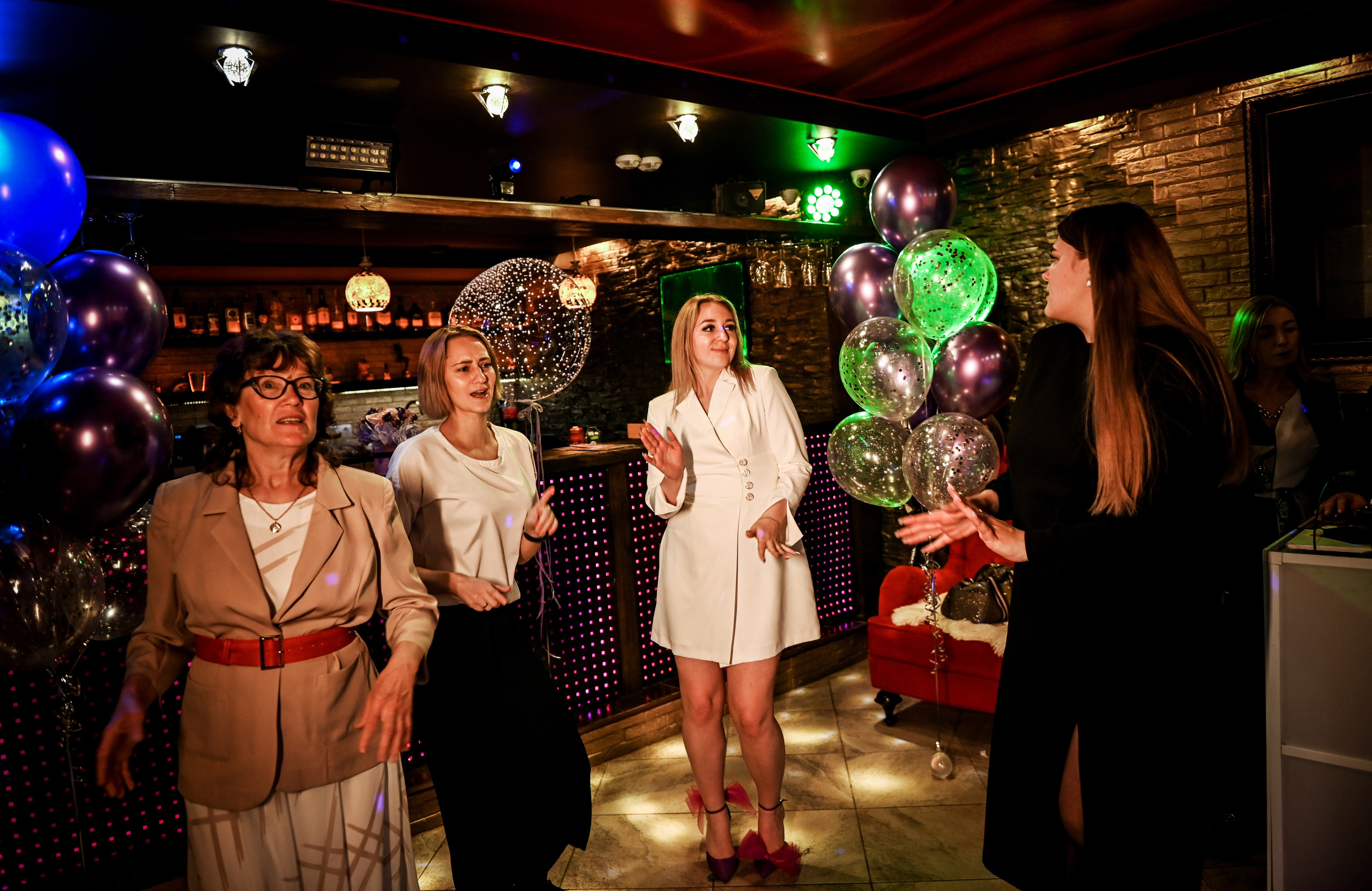 День рождения. Свадебный, семейный, детский, контент фотограф в Омске Максим Ильин