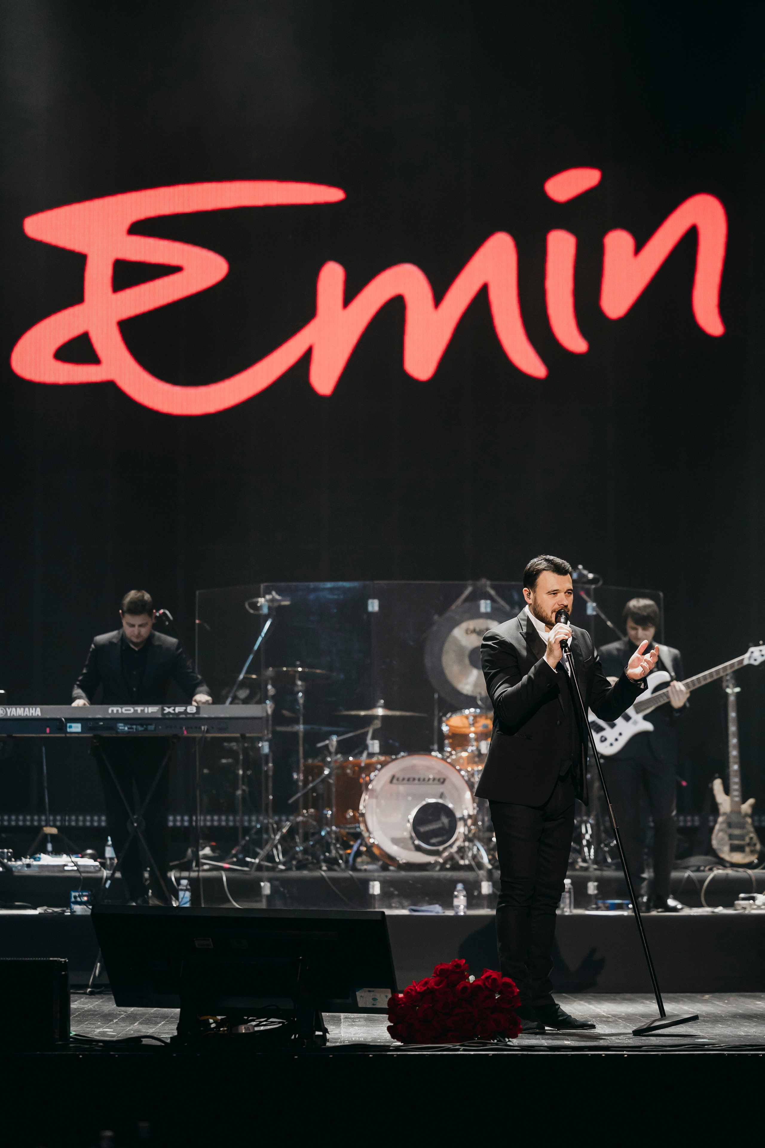 Эмин на праздничном концерте «Я нравлюсь женщинам» в Crocus City Hall