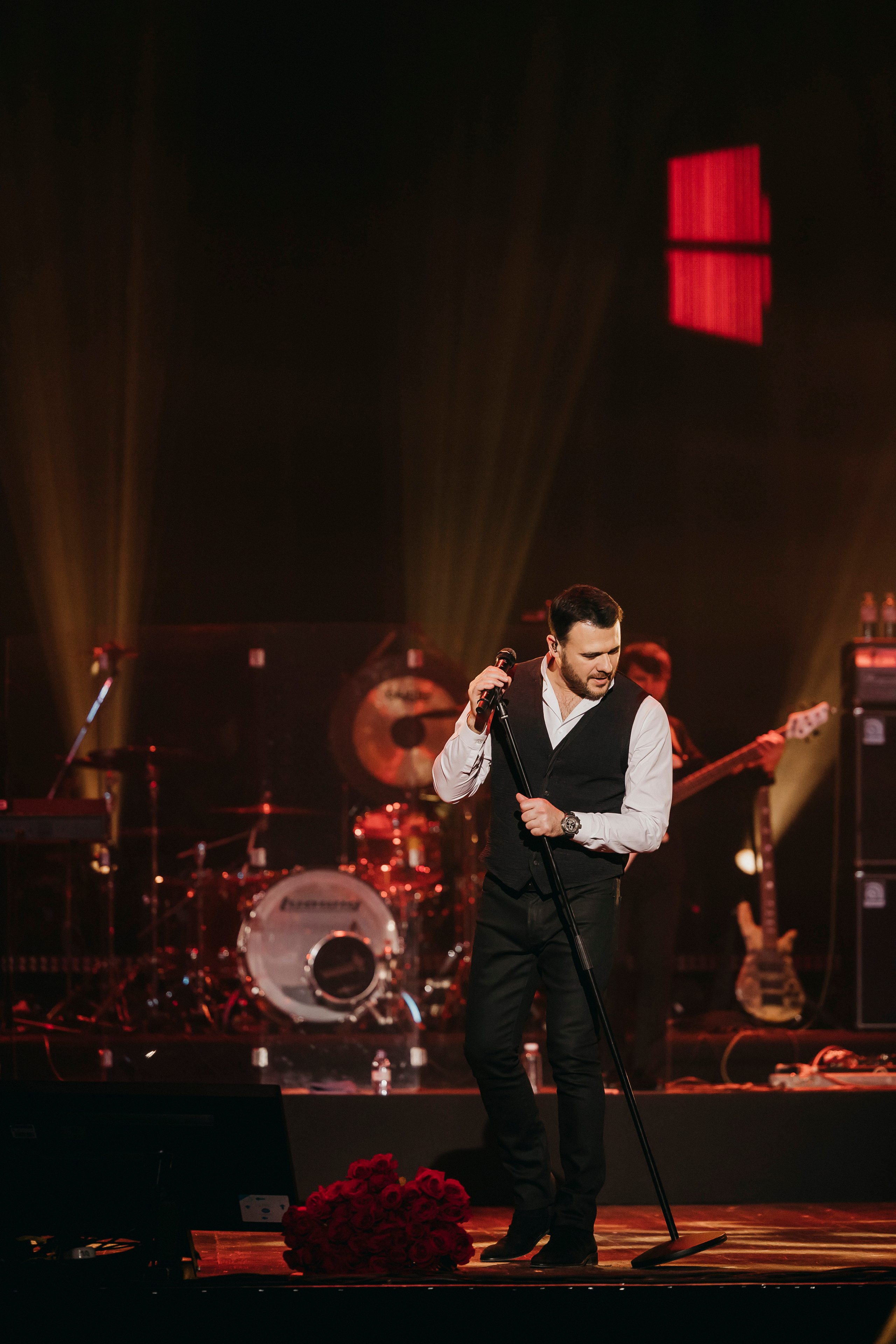 Эмин на праздничном концерте «Я нравлюсь женщинам» в Crocus City Hall