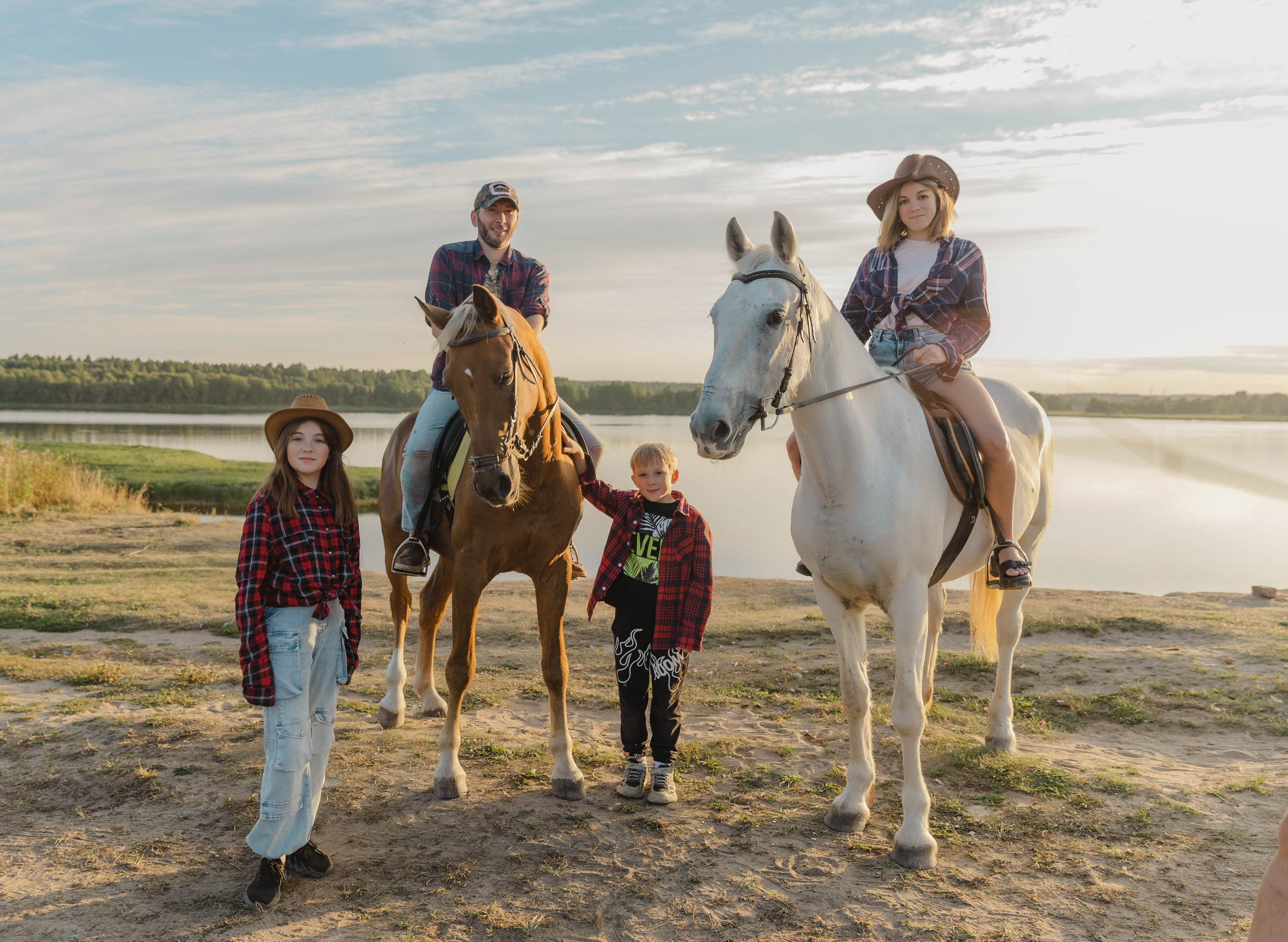 Тёплый вечер лета. Свадебный и семейный фотограф в Карелии