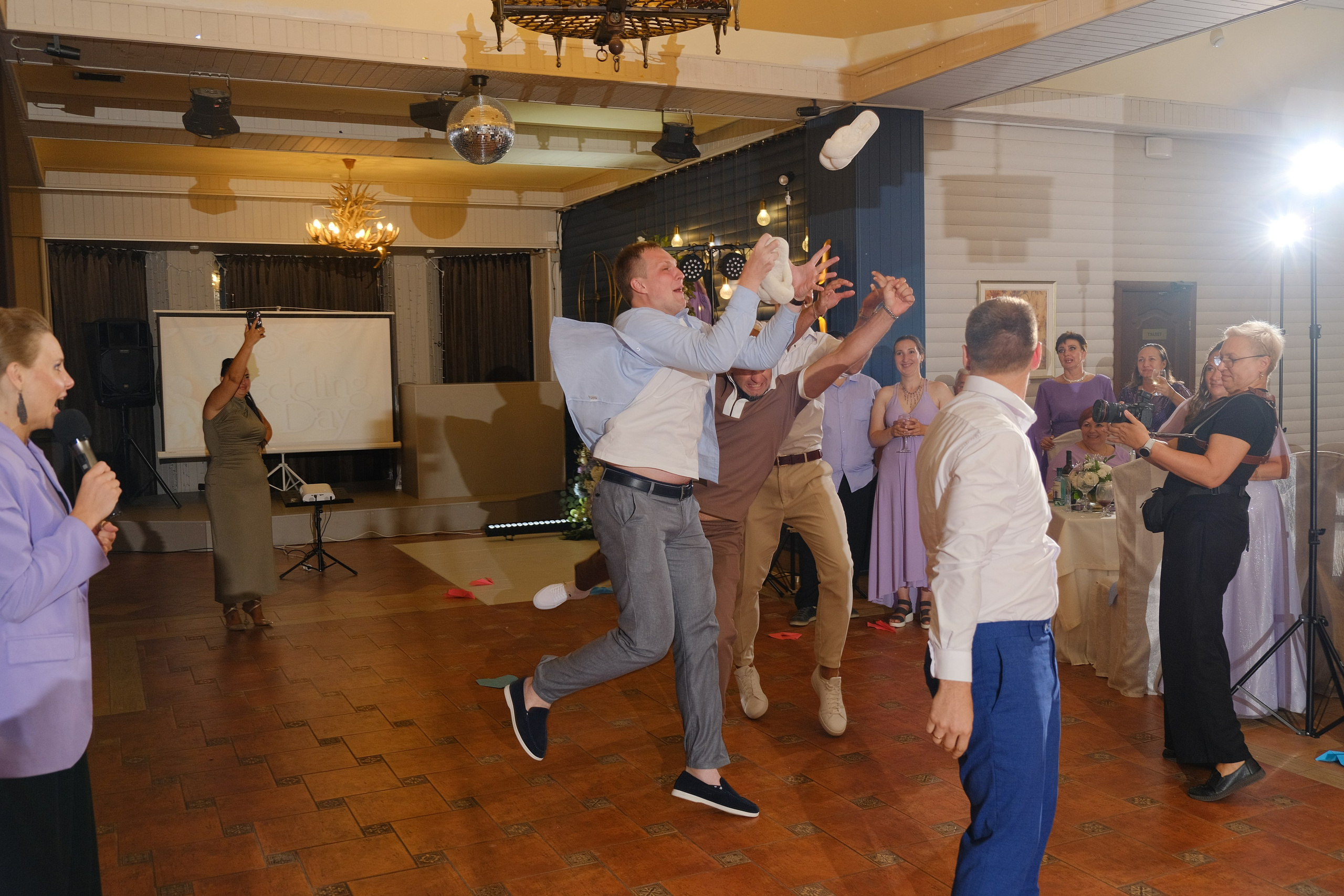 Свадебный репортаж в Крыму | Живые фото | Илья Желдак. Профессиональная фотосъемка в Крыму. Натуральные эмоции и живые кадры. Забронируйте дату прямо сейчас!