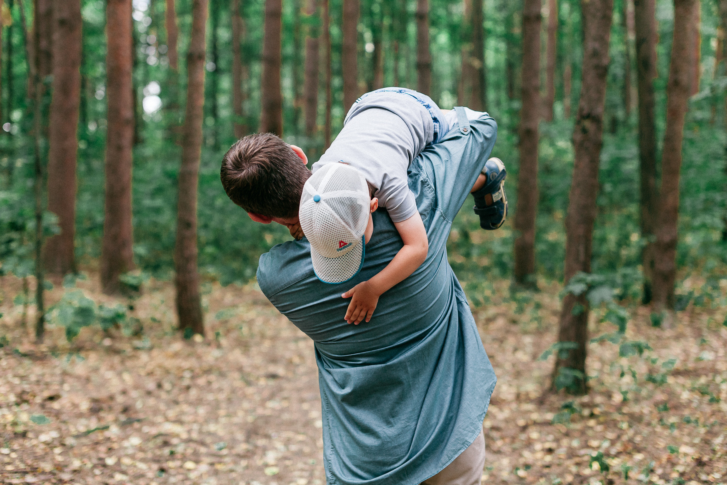 Иван и Анастасия лес. Алексей Никифоров свадебный и семейный фотограф Москва, Химки