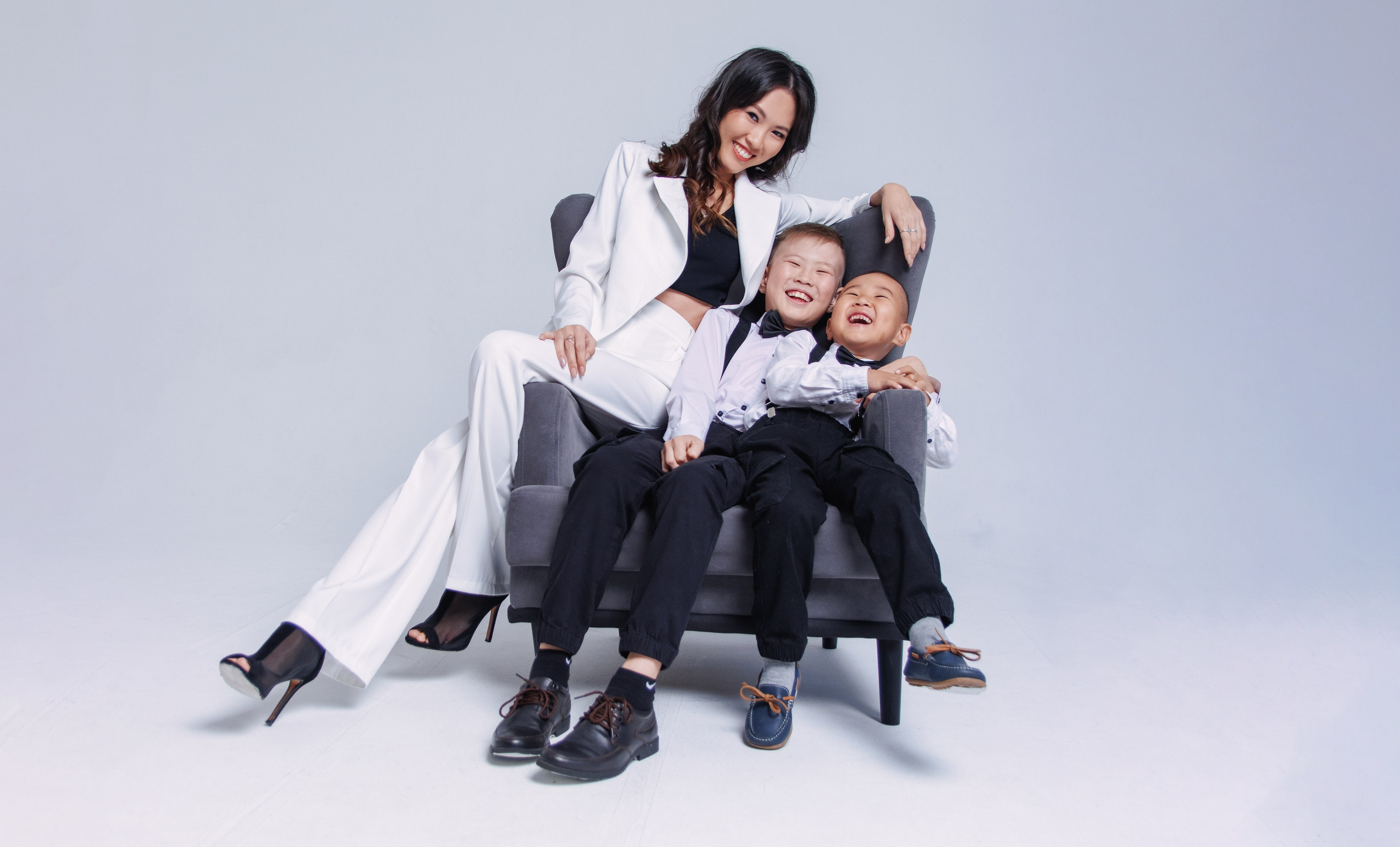 Семейная фотосессия в Улан-Удэ — семейный фотограф, фотостудия, цены. Репортажный фотограф на дни рождения и юбилеи в Улан-Удэ — Алексей Раднаев