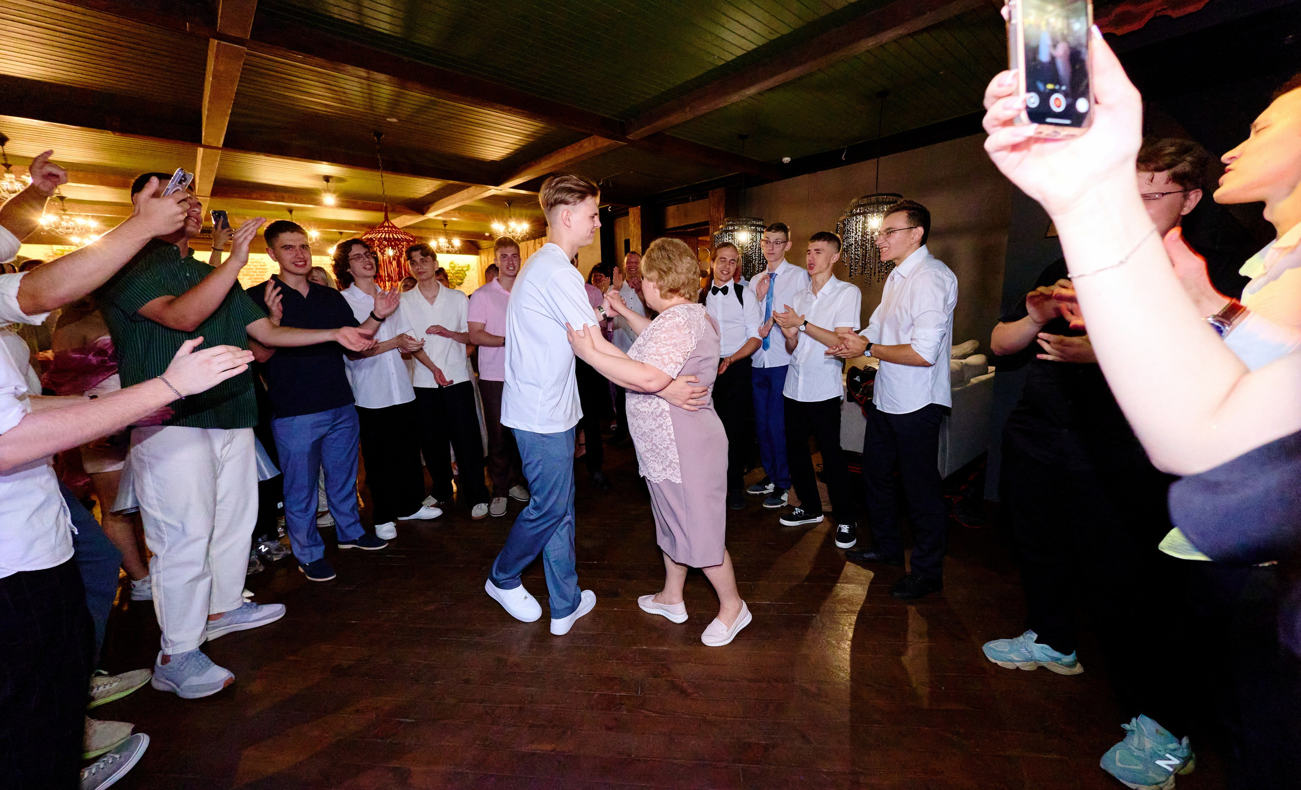 Выпускной 35 Сош. Фотограф Выпускные альбомы Таганрог Сергей Коробченко