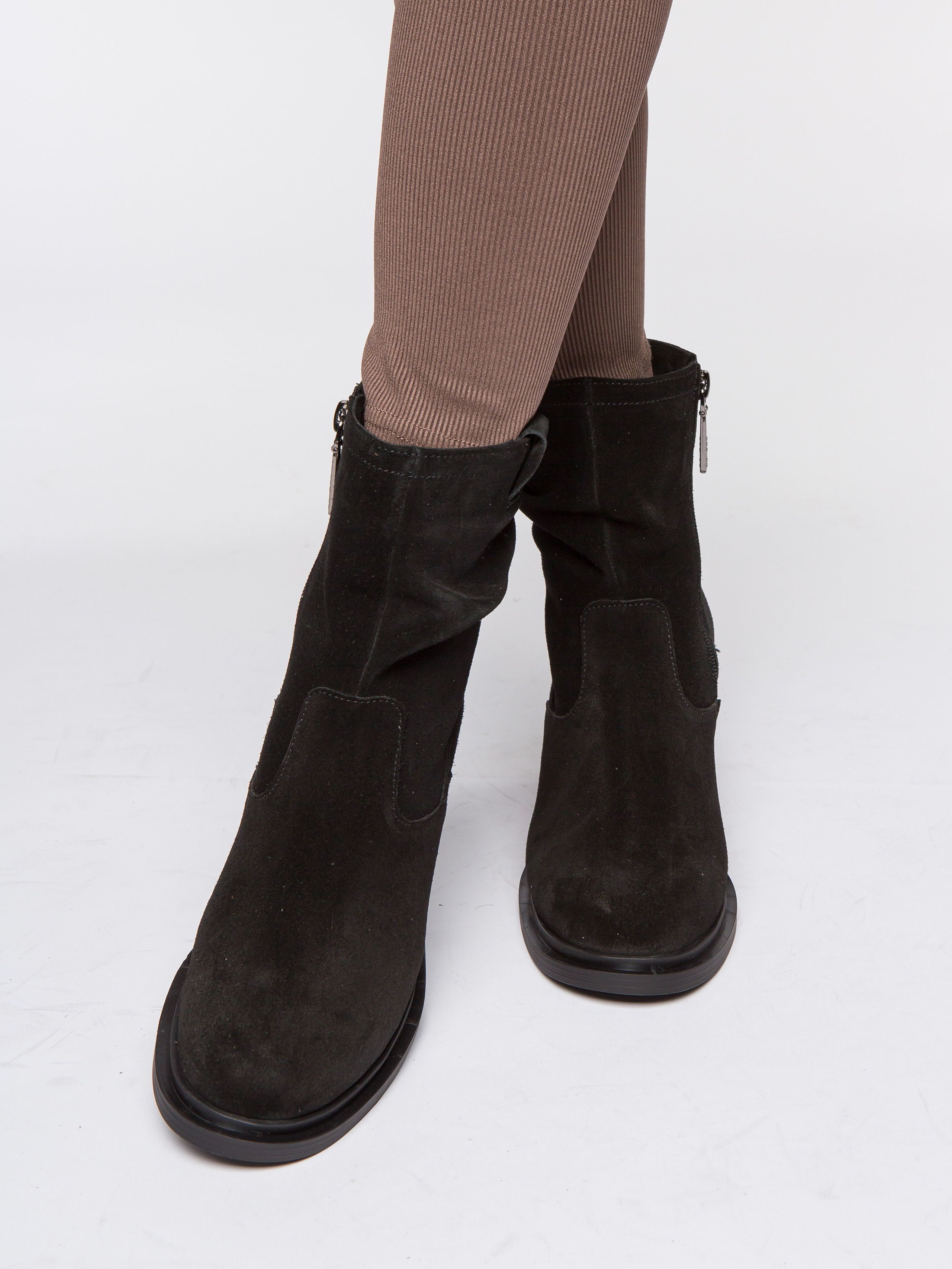 Обувь на модели. Фотограф Мария Кольцова