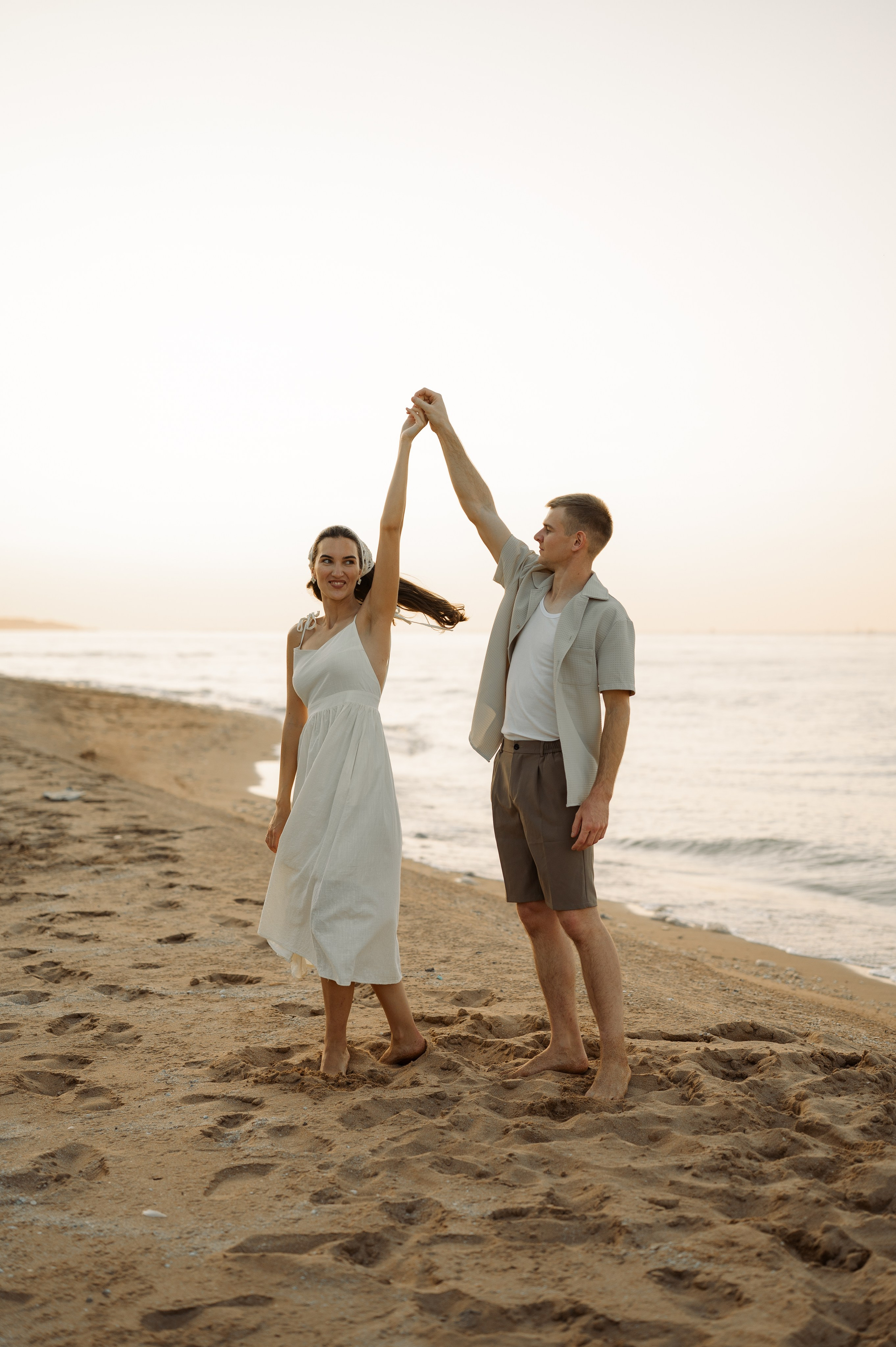 Предсвадебная съёмка на море🌊. Свадебный и семейный фотограф в Краснодаре Алина Мельник