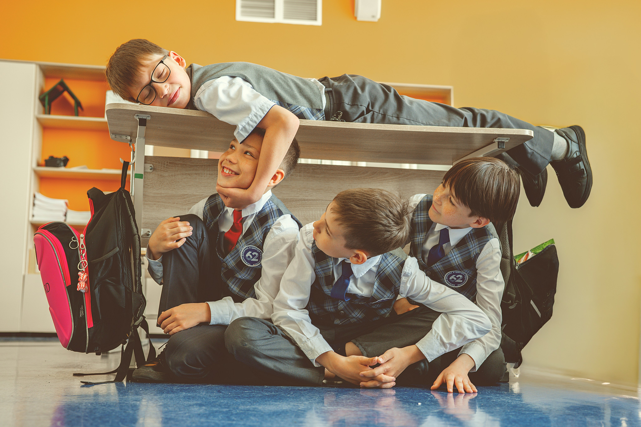 Современные выпускные альбомы. Мы делаем не просто альбомы, а стильные фотокниги