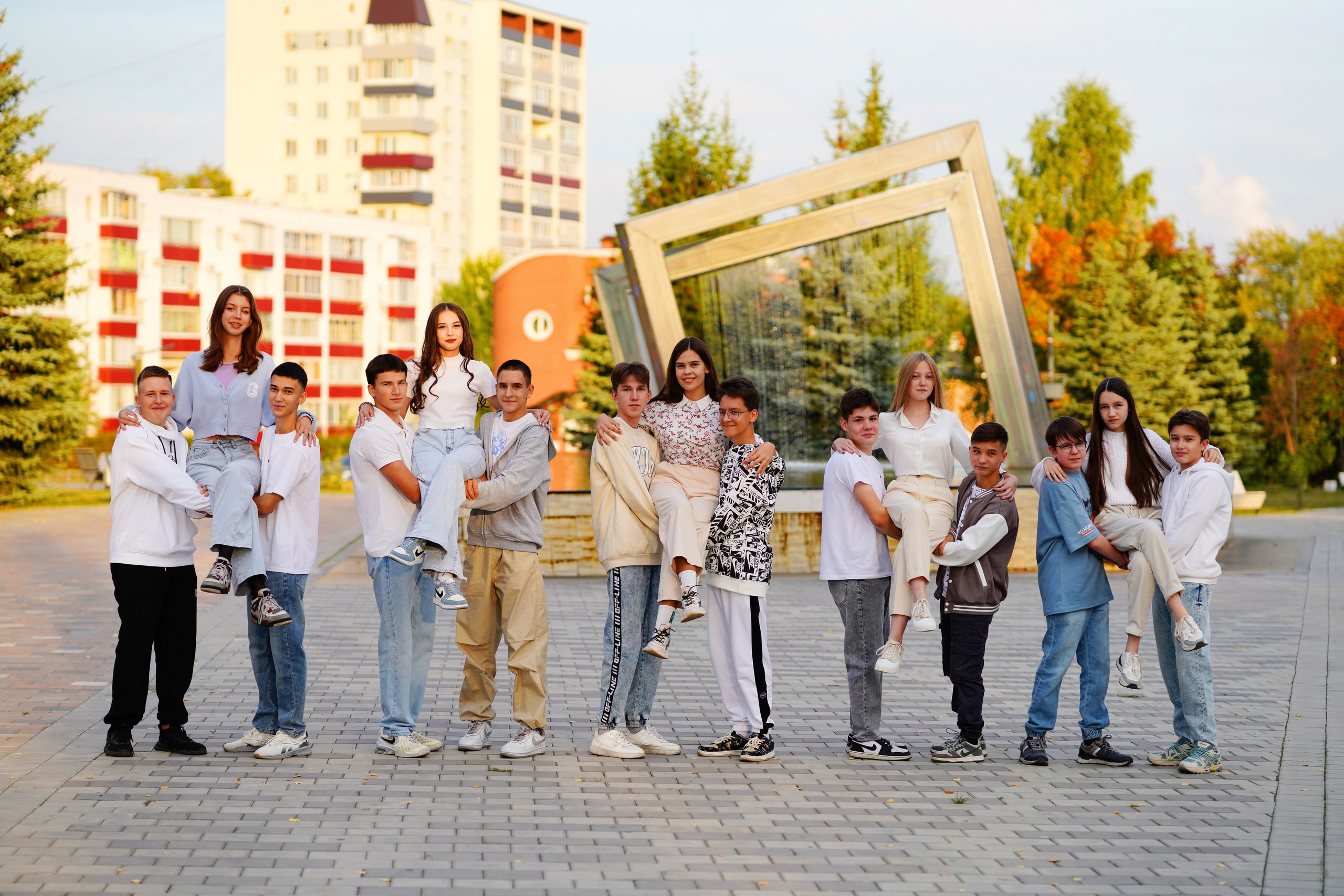 Осень 9,11 класс. Современные выпускные альбомы. Мы делаем не просто альбомы, а стильные фотокниги