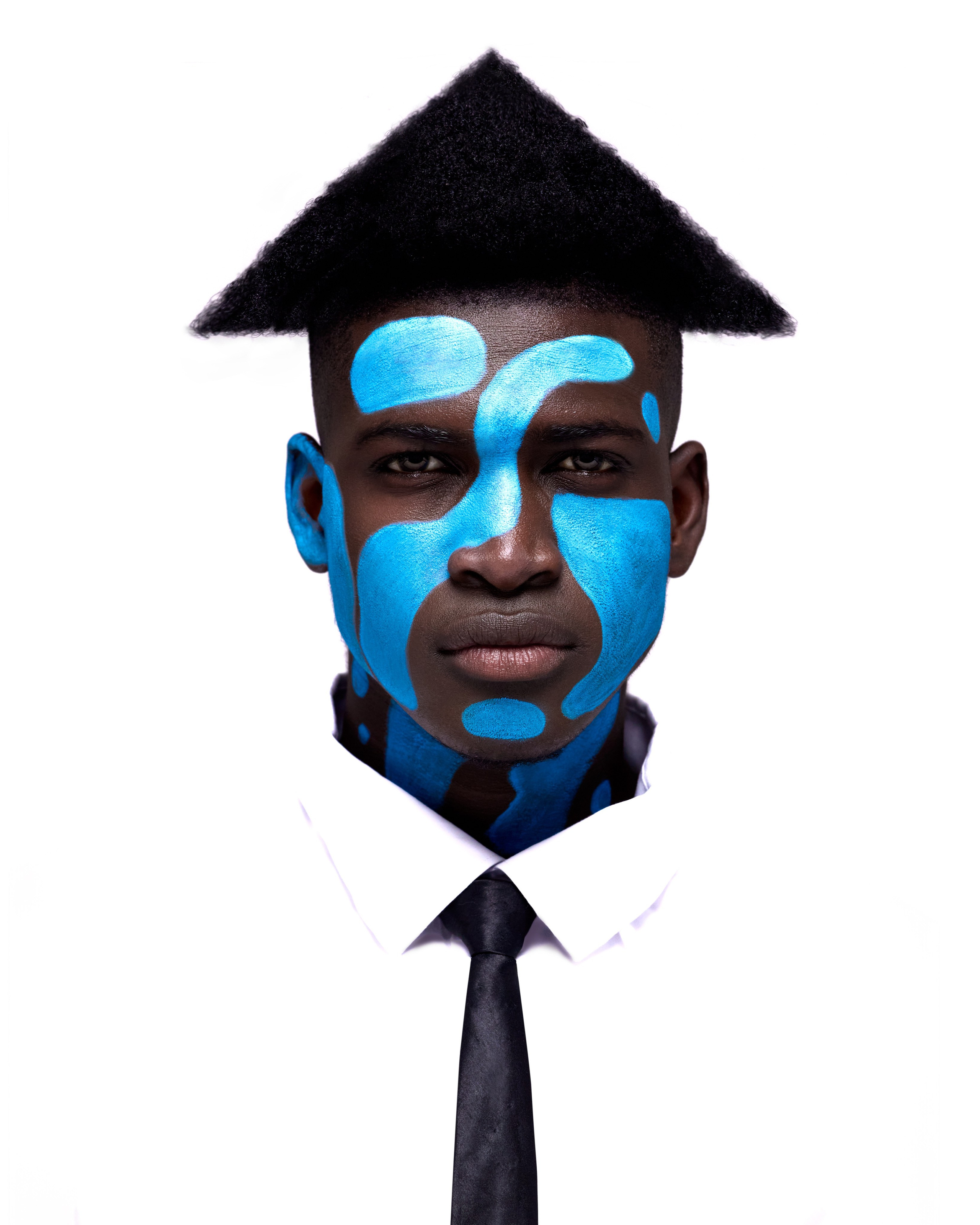 IV KLEIN. Святослав Лебедев | Рекламный фотограф — Коммерческая съемка, Арт-дирекшн, AI-интеграция