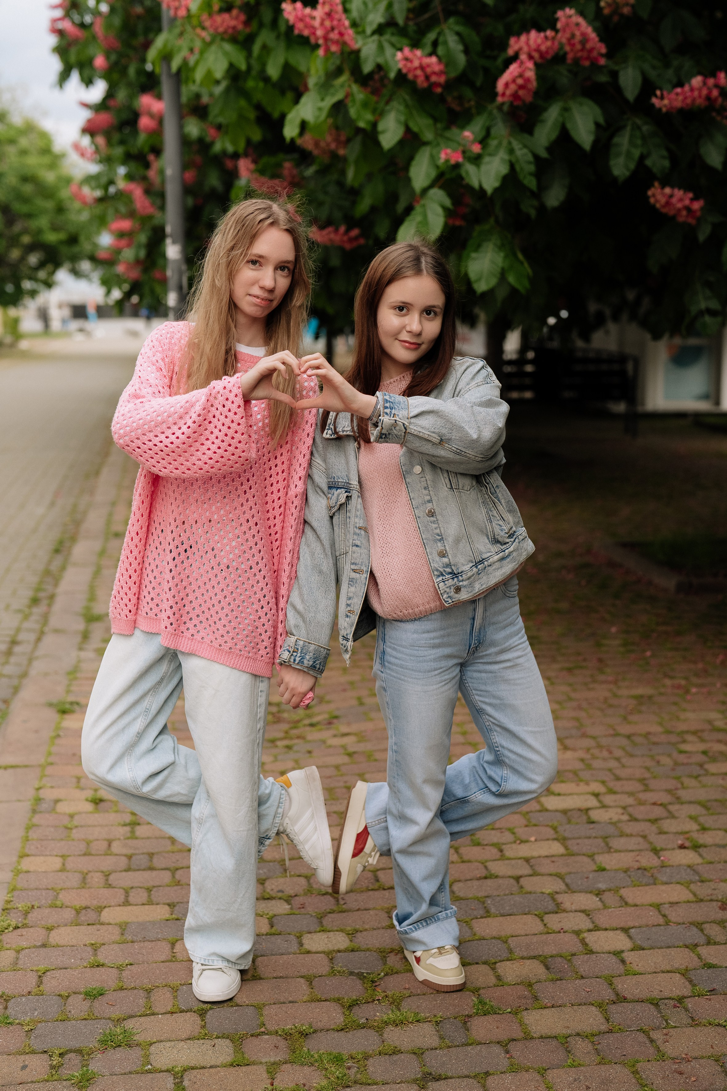 Катшановая Аллея- весна. Выпускные альбомы Натальи Бутко: Новороссийск, Анапа, Геленджик