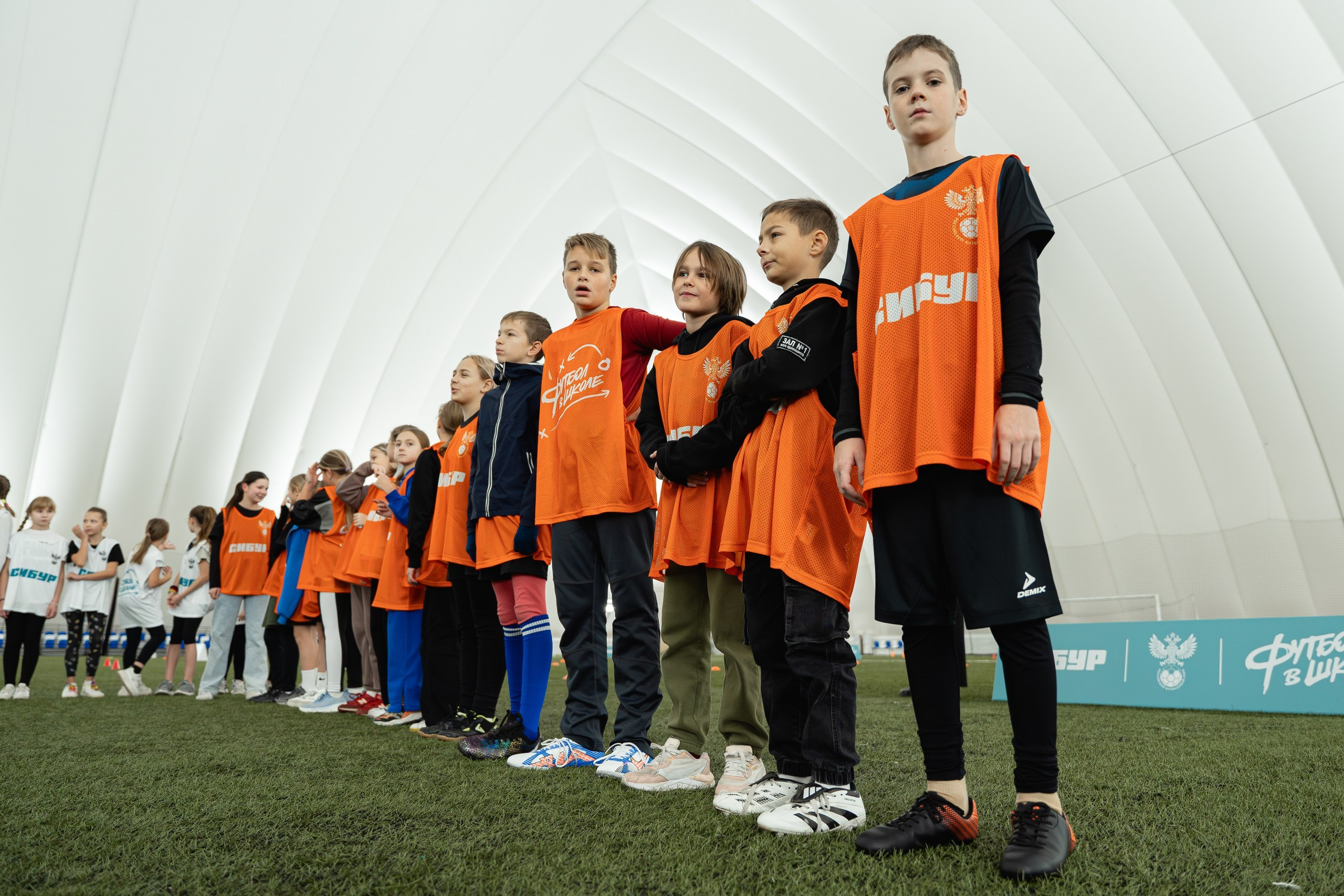 Фестиваль «СИБУР. Урок футбола» в рамках проекта Российского футбольного союза «Футбол в школе». Портретный и репортажный фотограф в Воронеже: Анастасия Пузикова