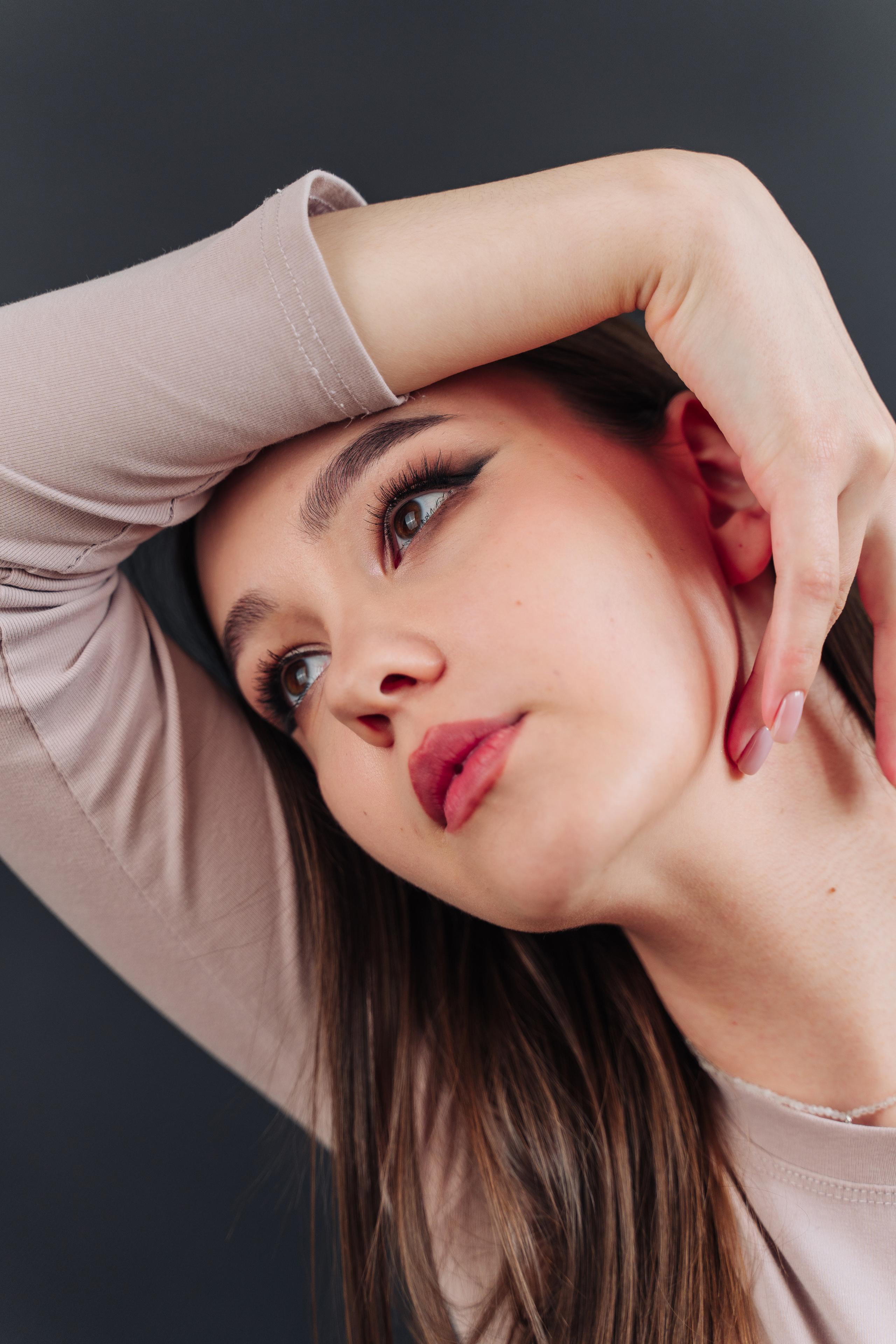 Олеся. Ищем потаённое. Портретный и предметный фотограф в Санкт-Петербурге