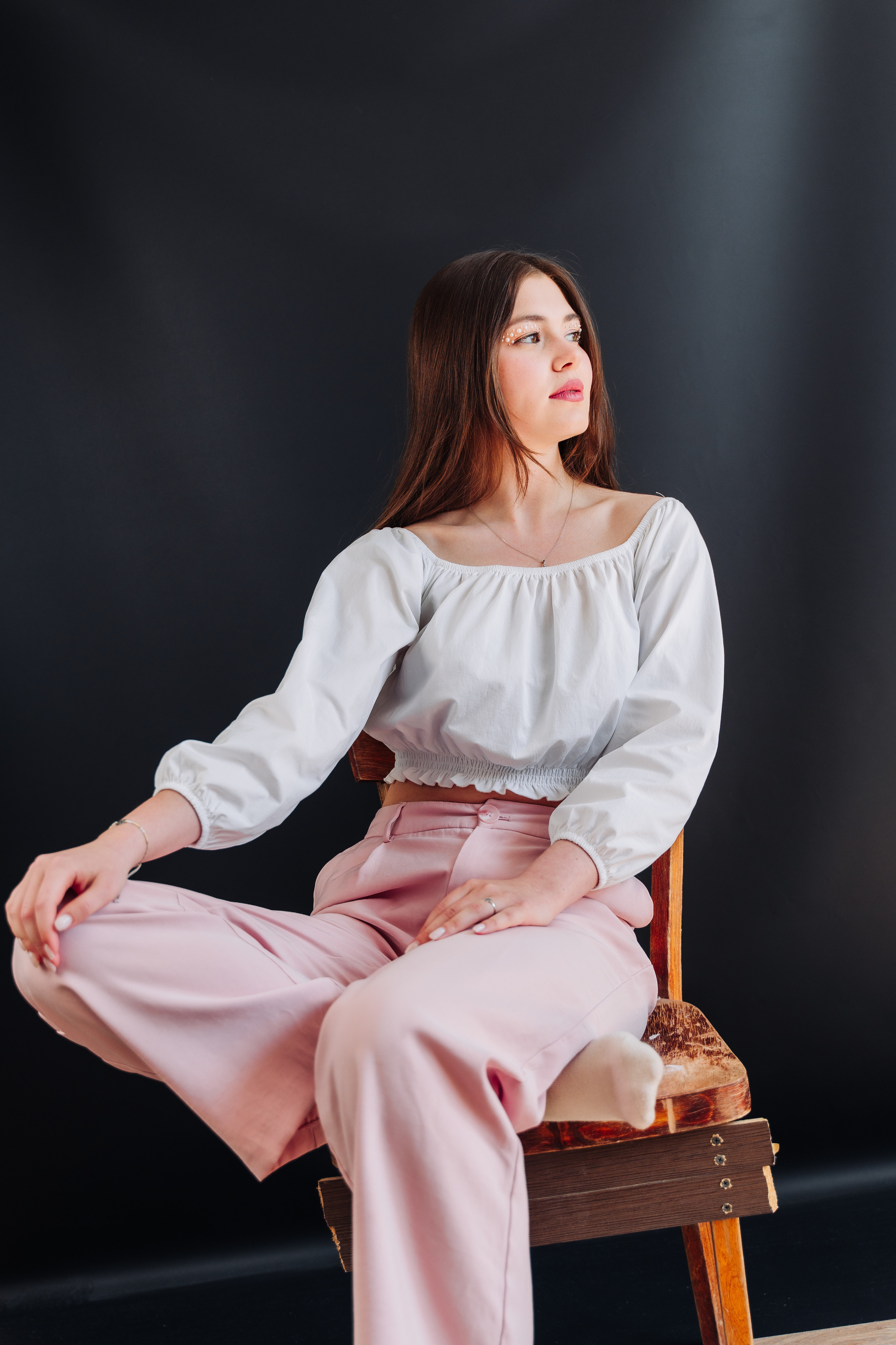 Сабина, макияж. Ищем потаённое. Портретный и предметный фотограф в Санкт-Петербурге