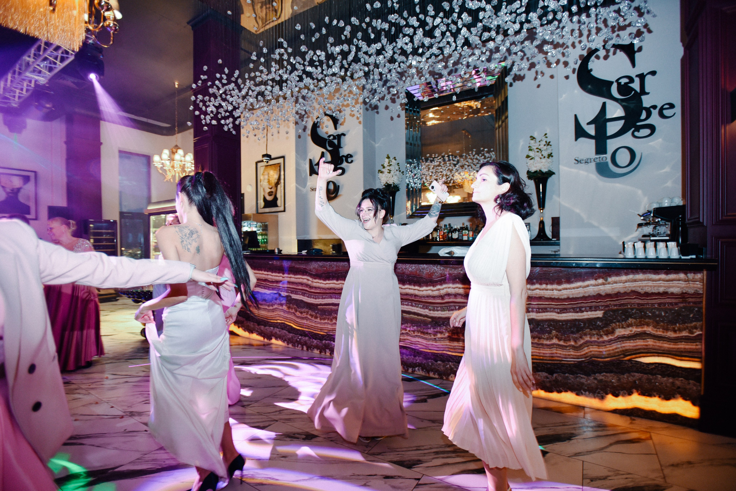 Виктор и Ангелина Банкет на 100 гостей Ресторан Segreto. Фотограф Лола Волна, город Москва