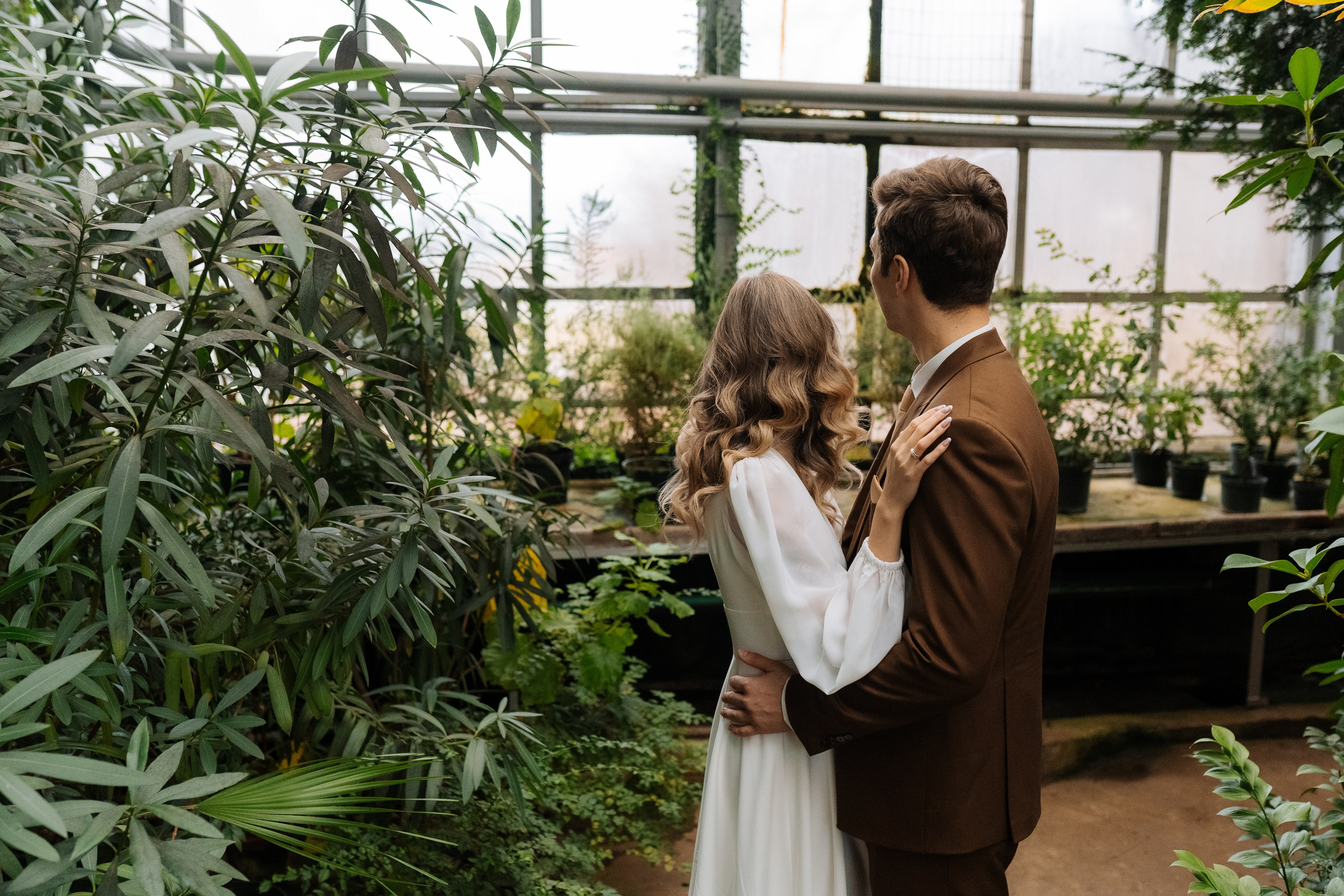 Свадебная фотосессия в оранжерее, Москва. Свадебный фотограф в Москве Анна Полушина