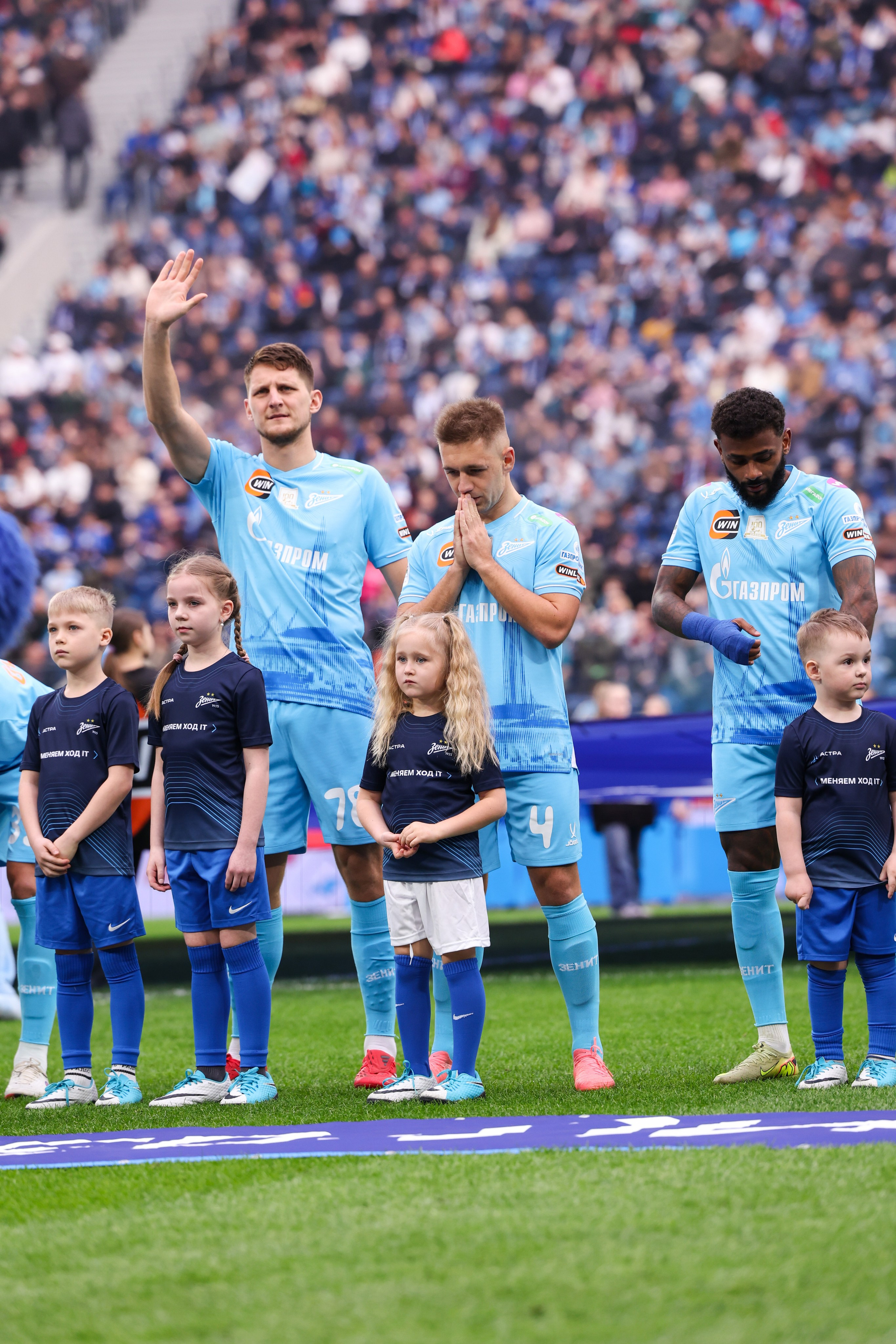 ФК «Зенит» — ФК «Крылья советов». Спортивный и репортажный фотограф Антон Тереханов