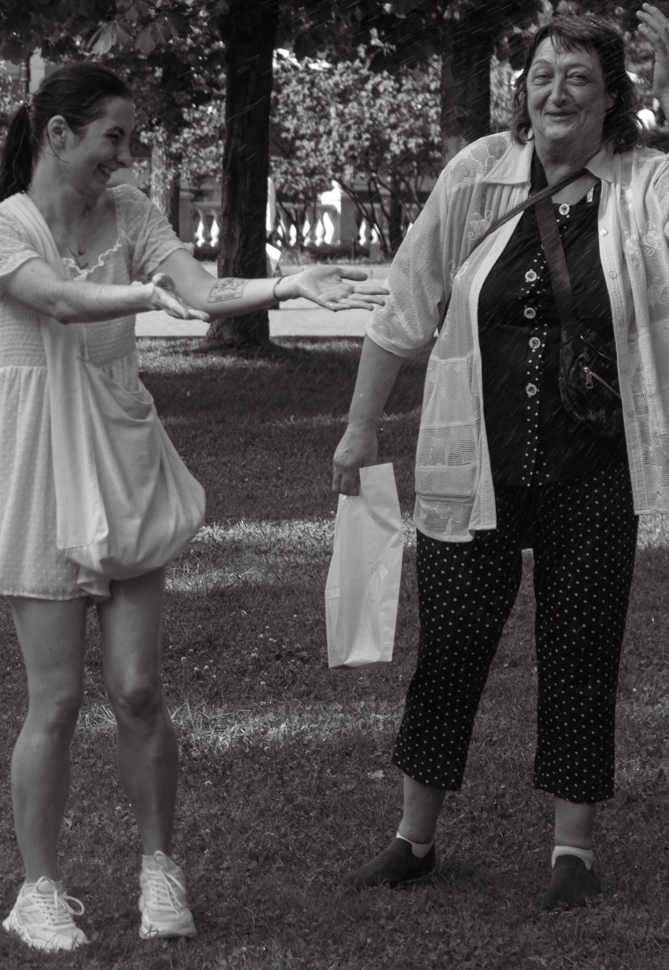 Вода в жару. Фотограф Москва, портрет, стрит, репортаж. Художественная фотосессия