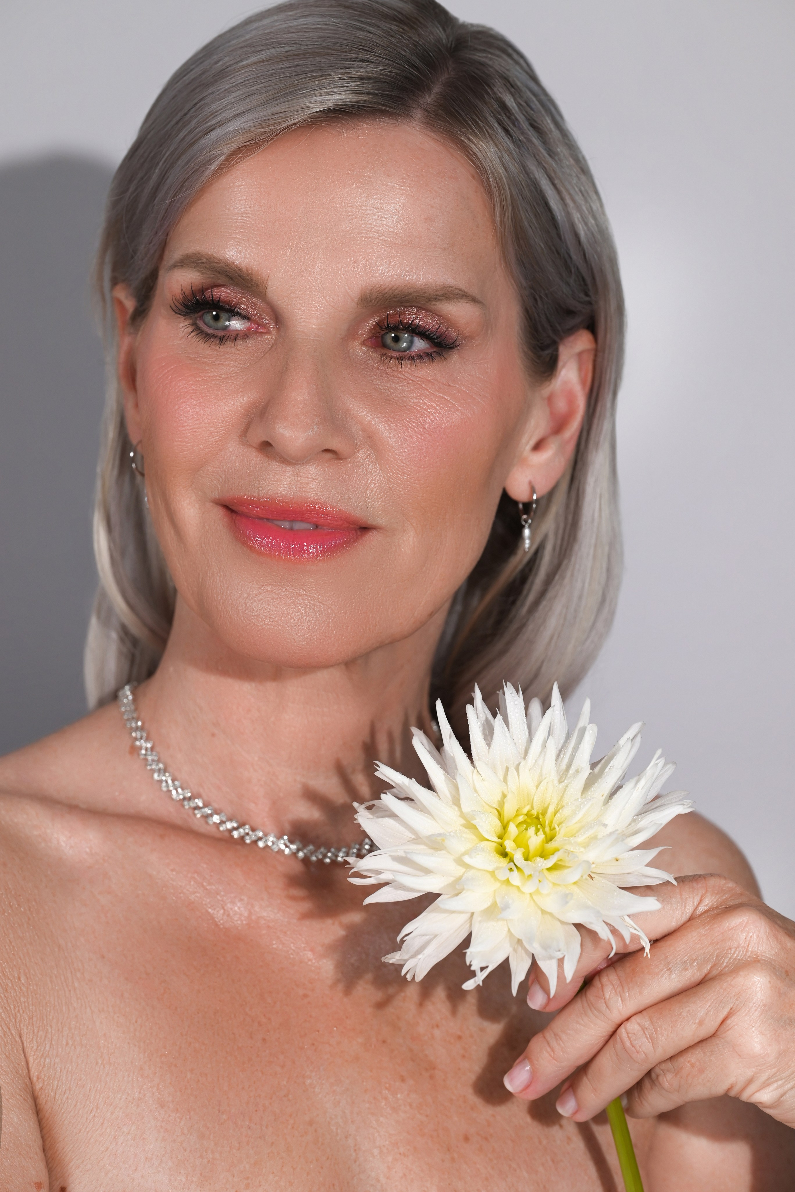 BEAUTY. Professional Worldwide Retoucher Retouch.Allusory