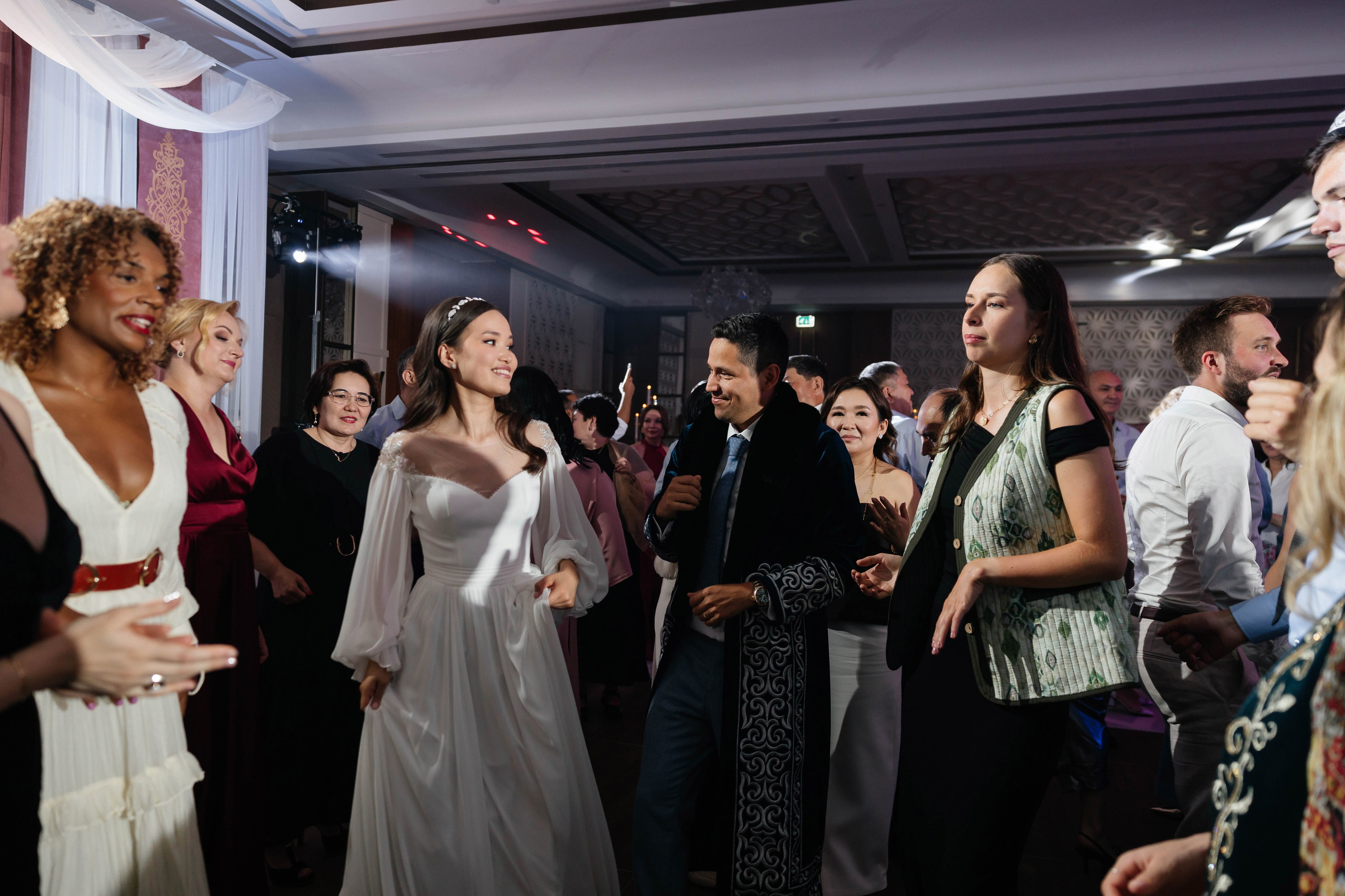 Alina Uzatu. Профессиональный фотограф в городе Астана/Алматы Даурен Сембаев