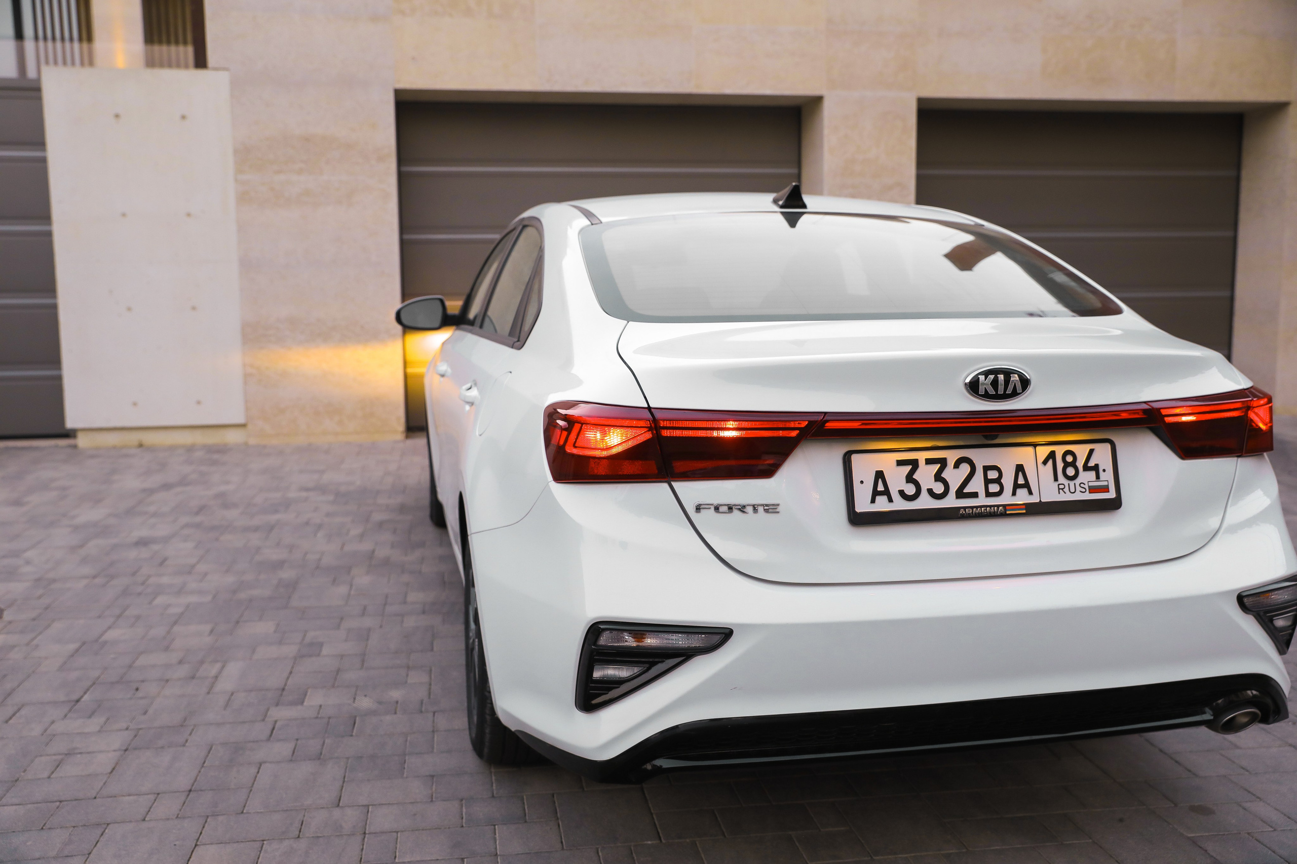 АВТО. Photographer Viktoriya Markushina «My world throug»