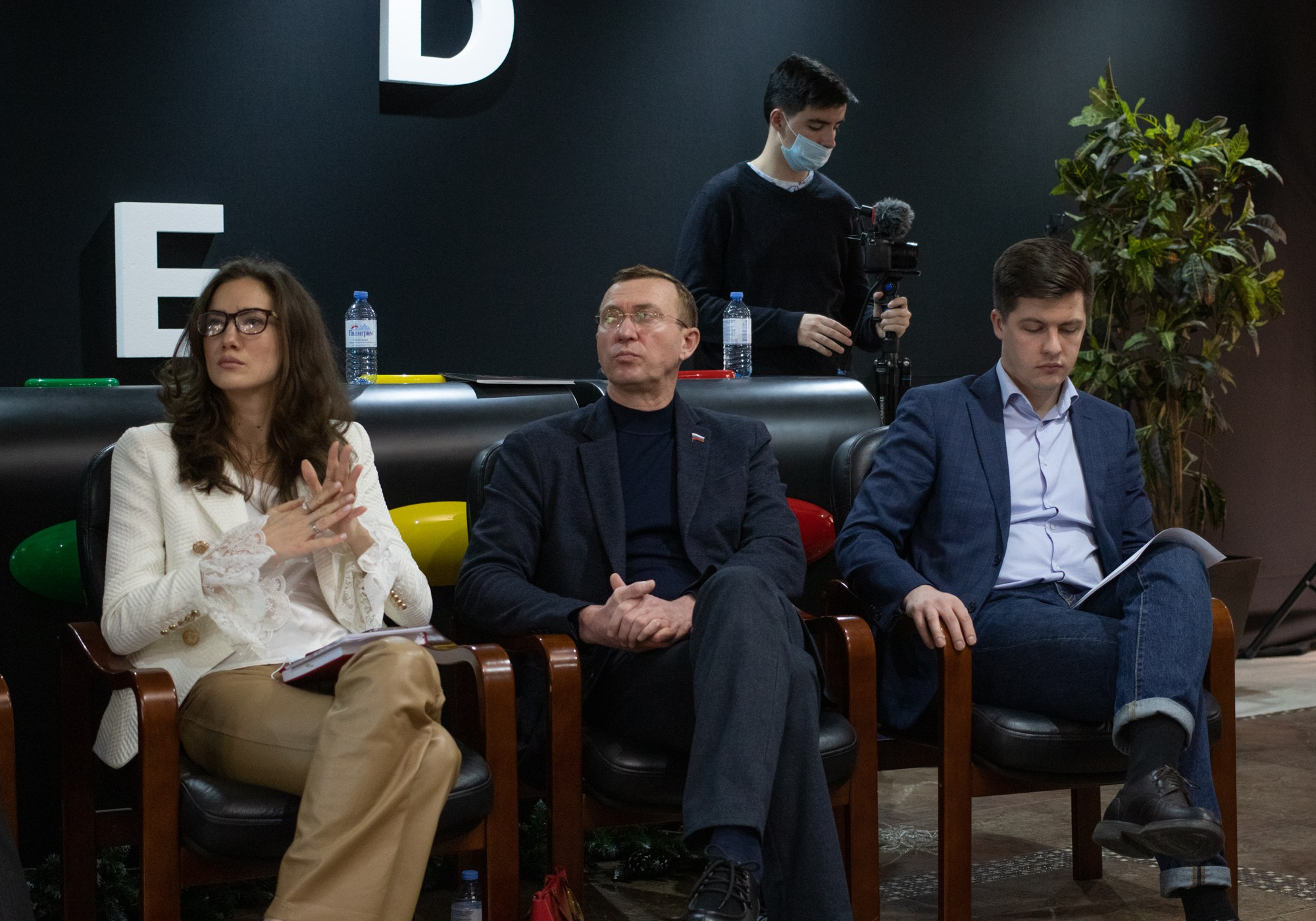 Встреча с Владиславом Даванковым и «Опора России». Репортажный, промышленный и маркетплейс-фотограф Дмитрий Чернат