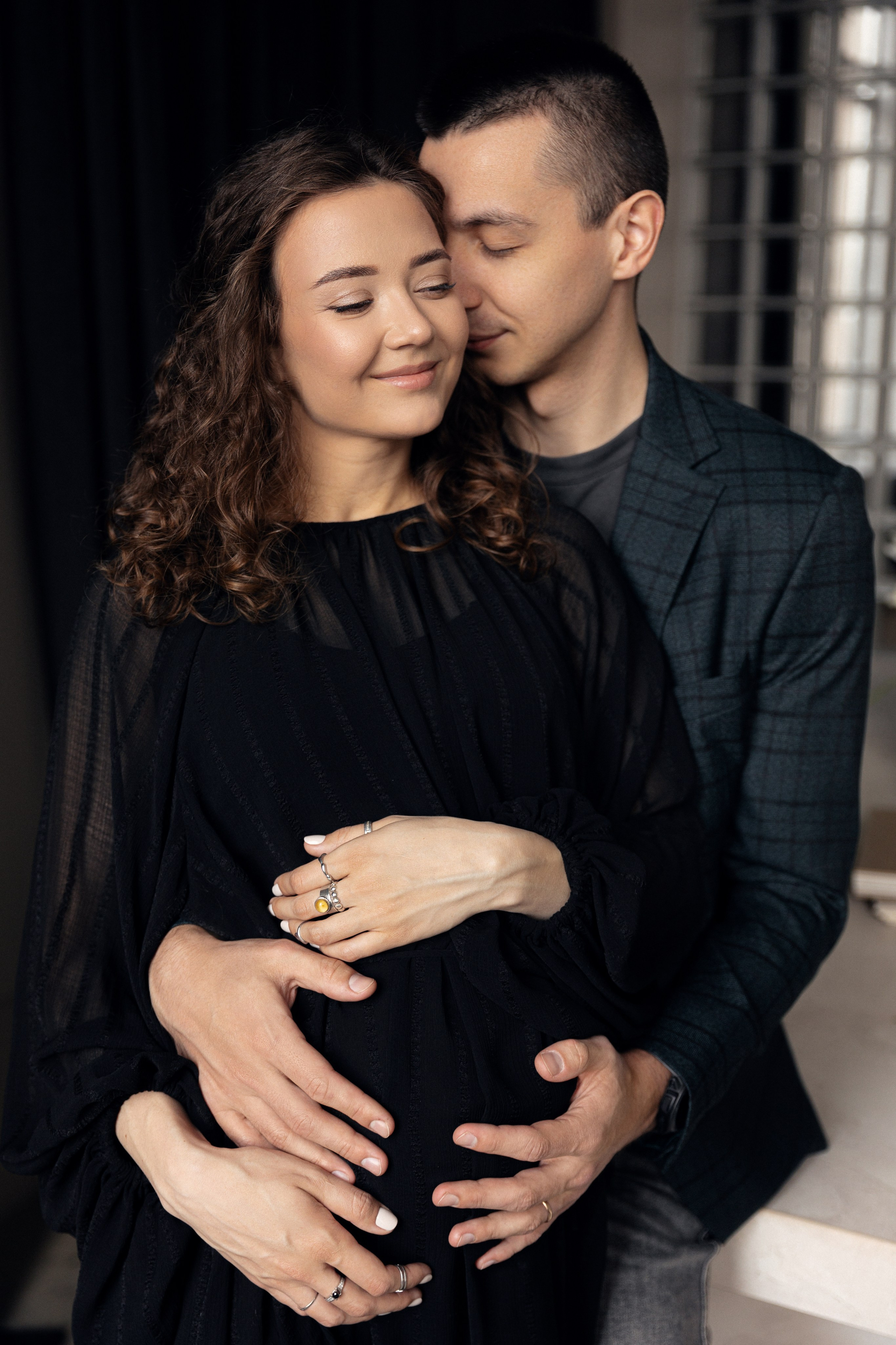 Беременная фотосессия в студии  Краснодар, Анапа, Сочи, Геленджик. Свадебный фотограф и видеограф Краснодар, Ростов, Сочи, Новороссийск