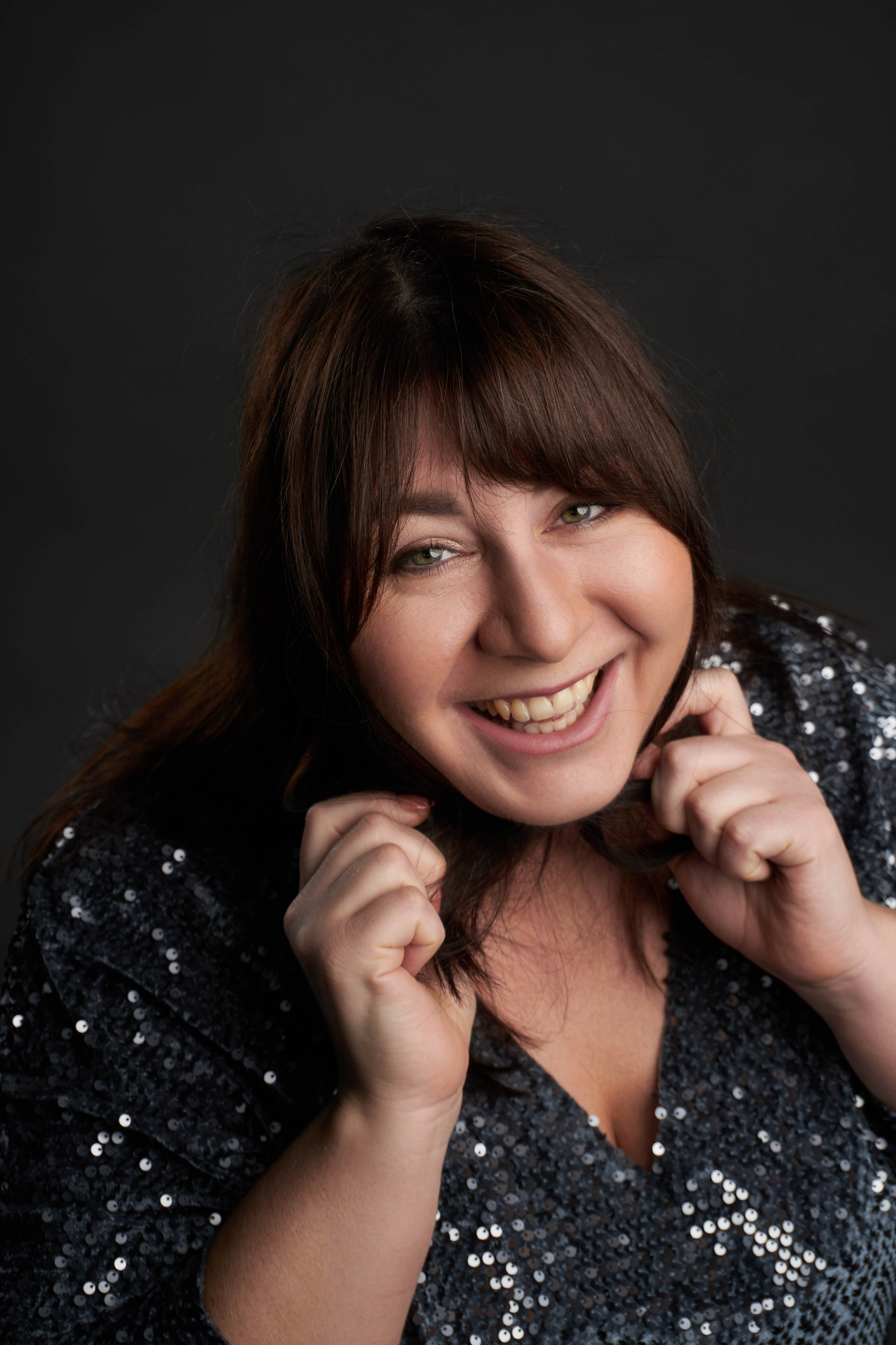 Фотосессия в Новокуйбышевске, в темной студии