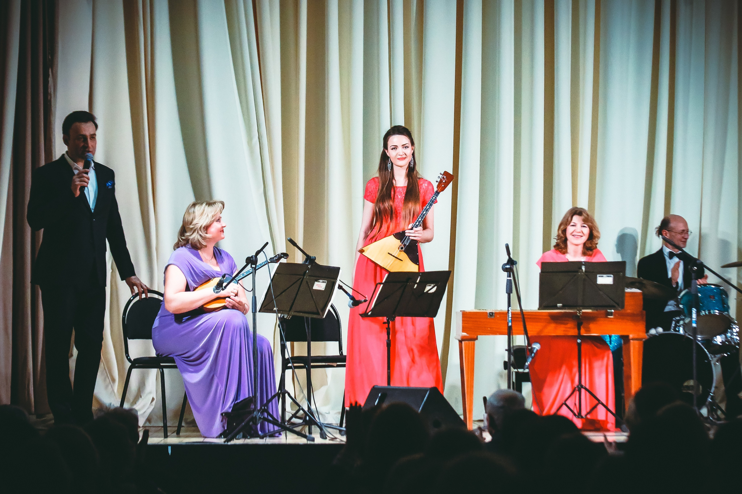 Выступление в Москонцерте. Дарья Письменюк / Darya Leitstern — фотограф, музыкант, журналист, путешественник