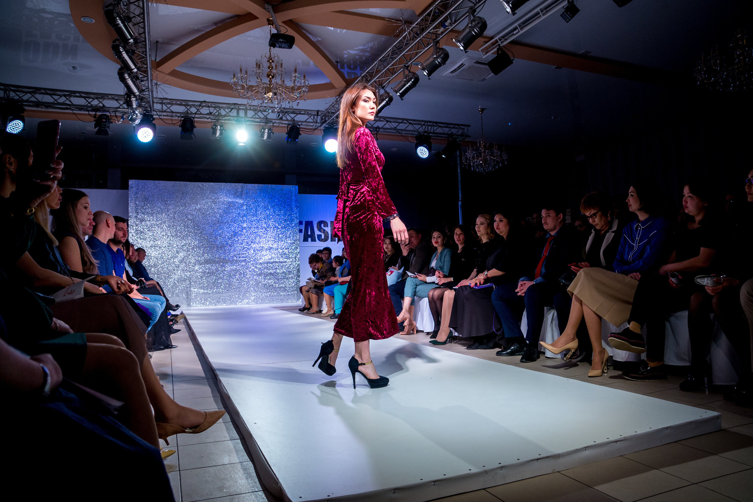 Odn Fashion. Свадебный фотограф в Элисте Аркадий Шарманжинов