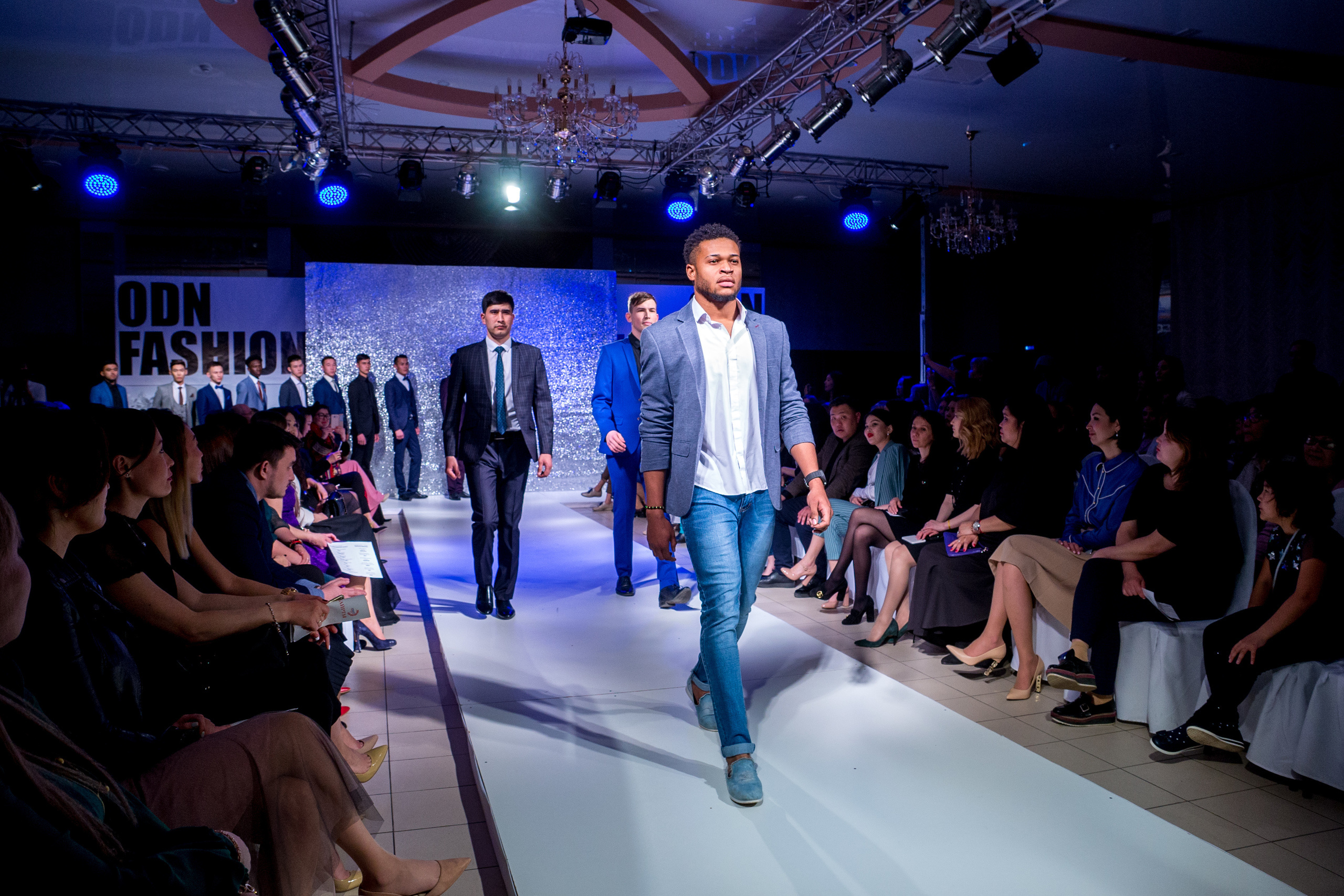 Odn Fashion. Свадебный фотограф в Элисте Аркадий Шарманжинов