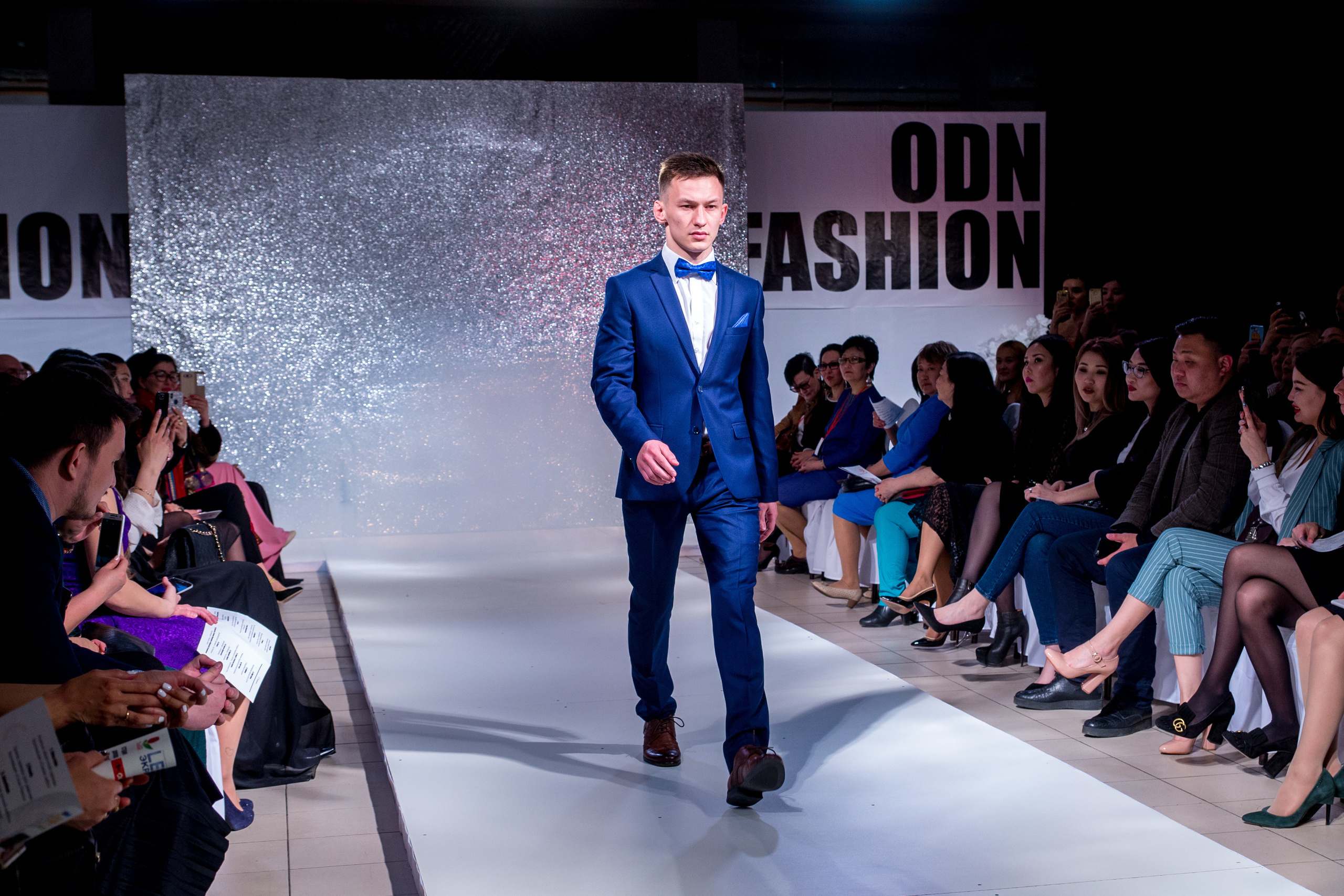Odn Fashion. Свадебный фотограф в Элисте Аркадий Шарманжинов