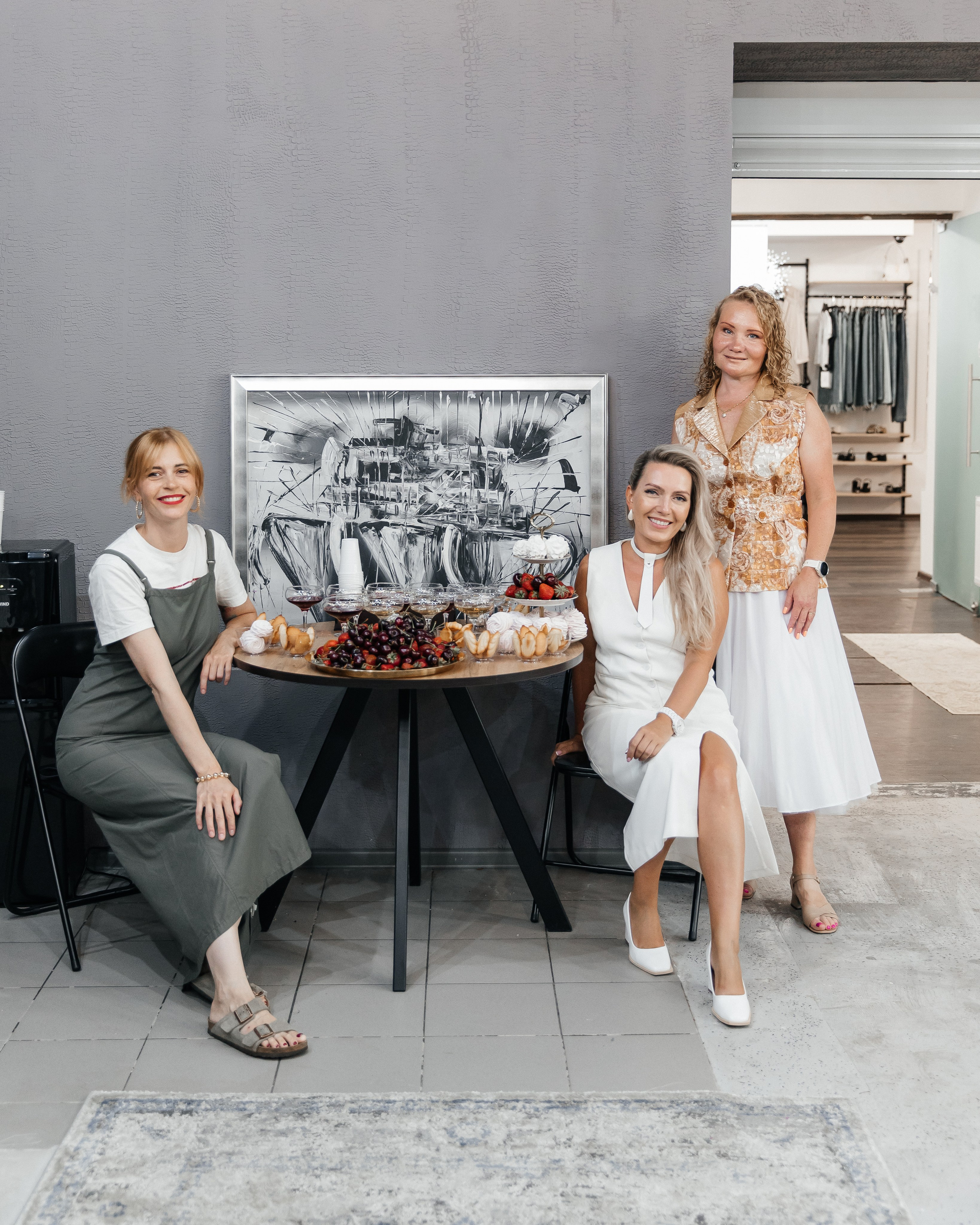 Девичник в шоу-руме со стилистами. Фотограф в Санкт-Петербурге Алена Сертакова