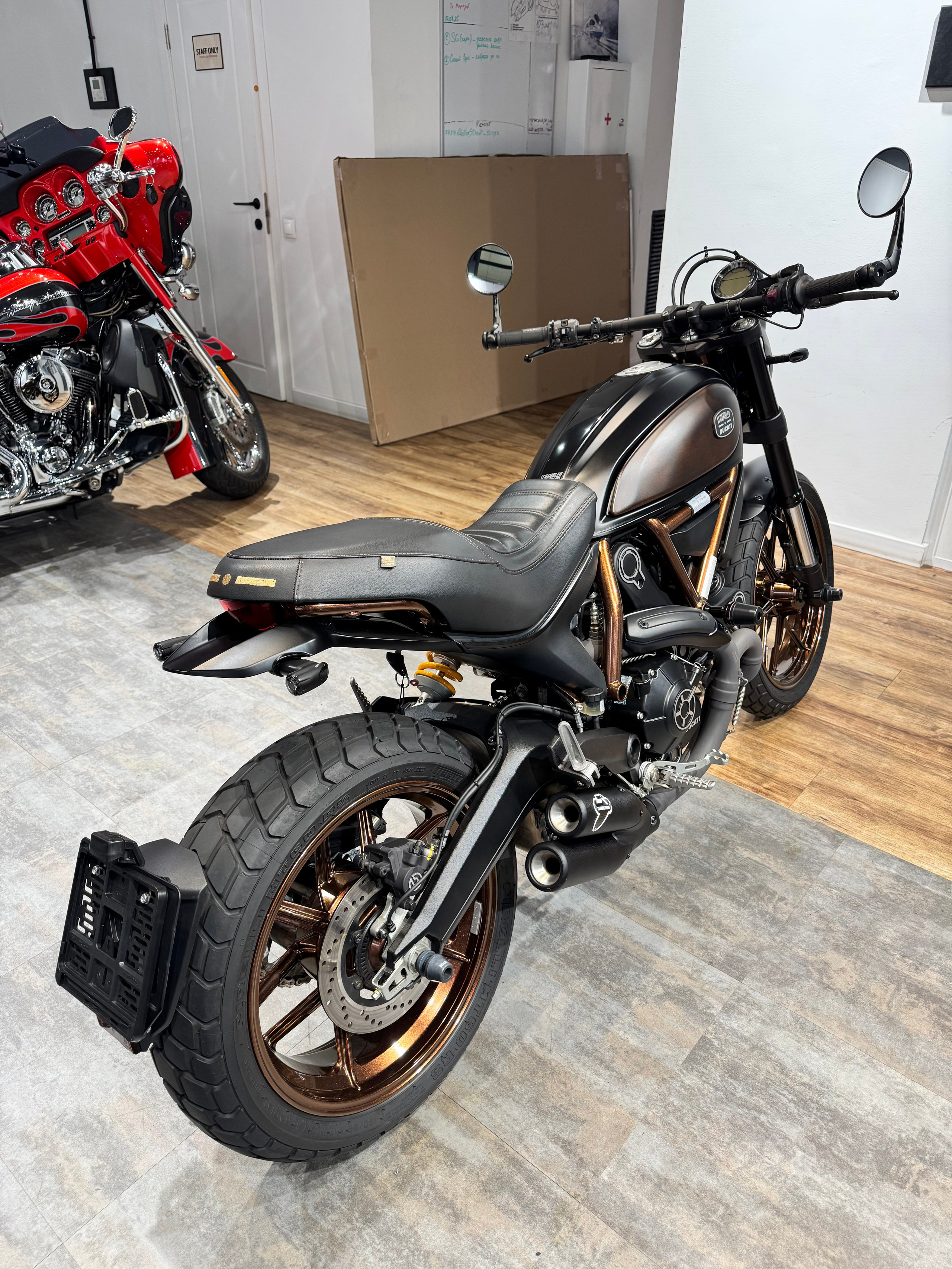 Ducati Scrambler (Italia Independent). Hello Davidson, Москва. Только хорошие мотоциклы…