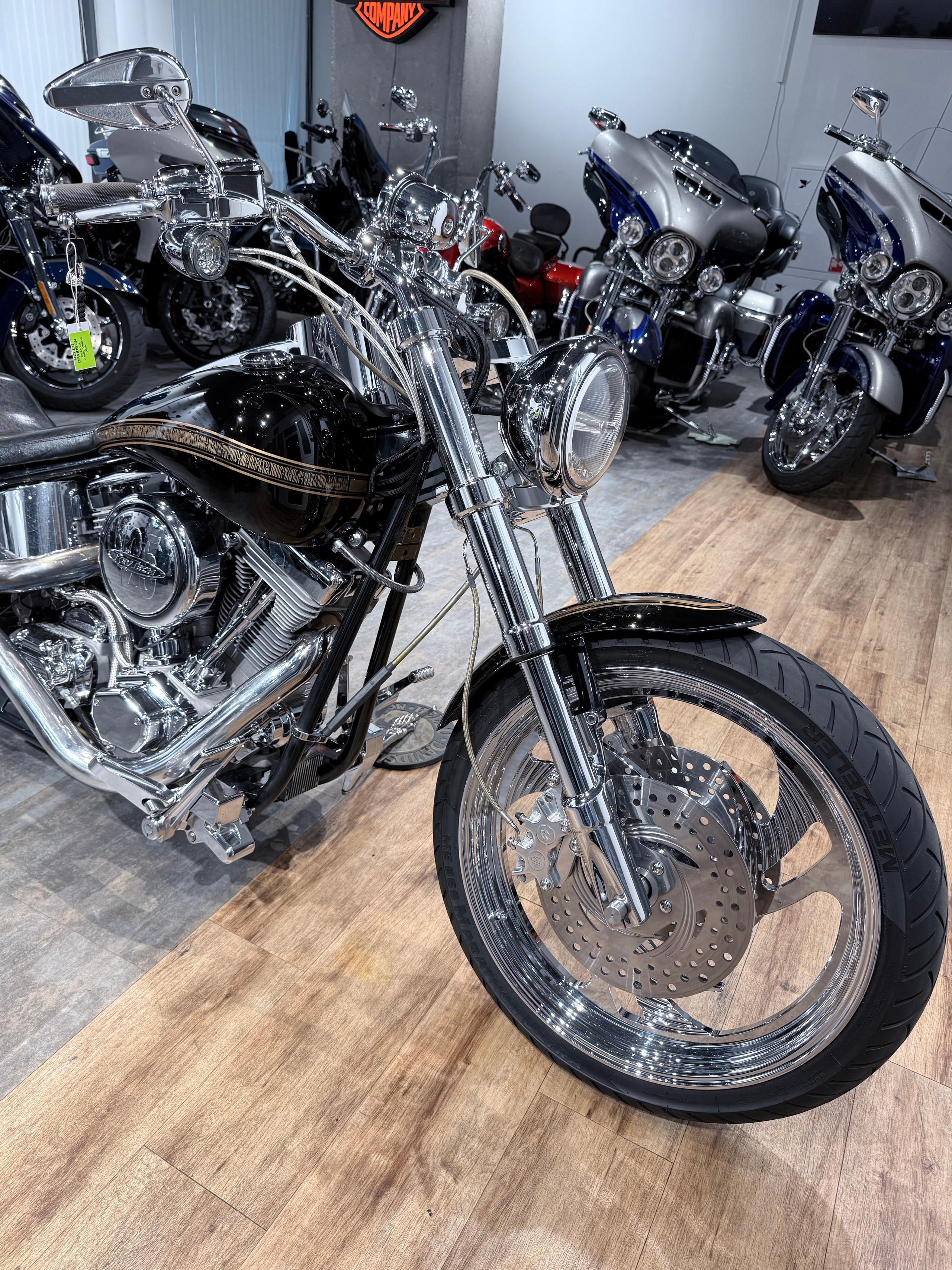 Breakout Custom. Hello Davidson, Москва. Только хорошие мотоциклы…