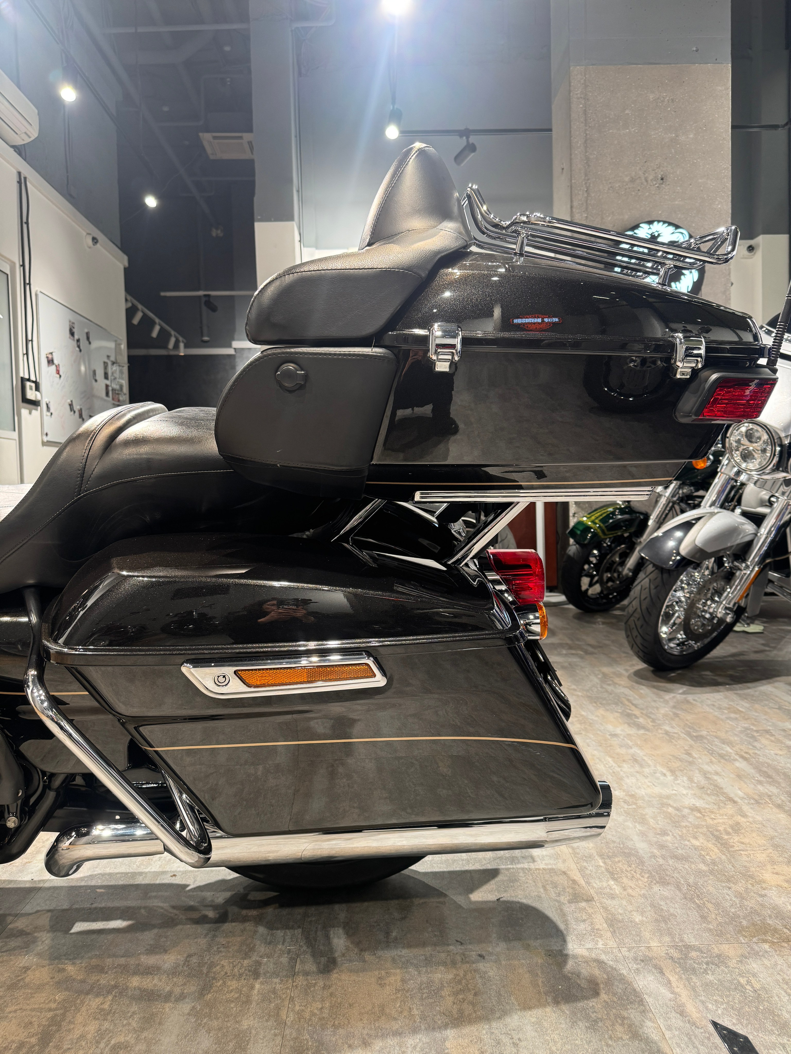 Мотоциклы Harley-Davidson 2017 Electra Glide Limited (Black Tempest) (Touring)  — купить мотоцикл. Hello Davidson, Москва. Только хорошие мотоциклы…