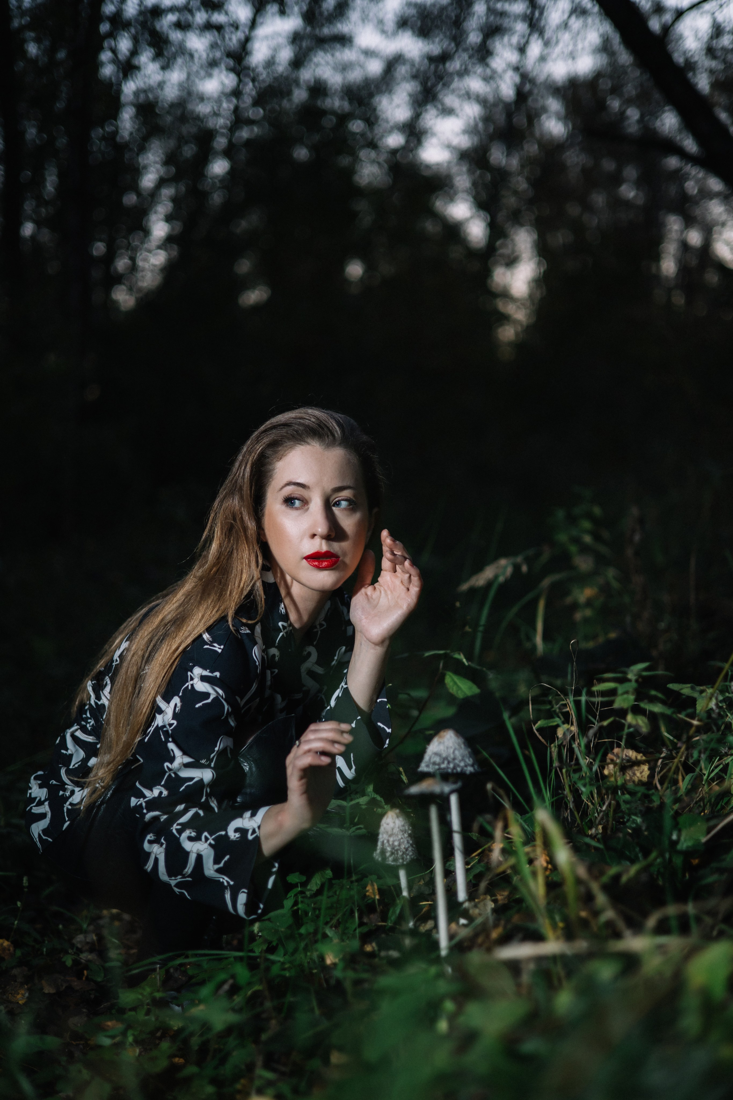 Евгения в лесу. Сказочный фотограф для Вас и Вашей семьи