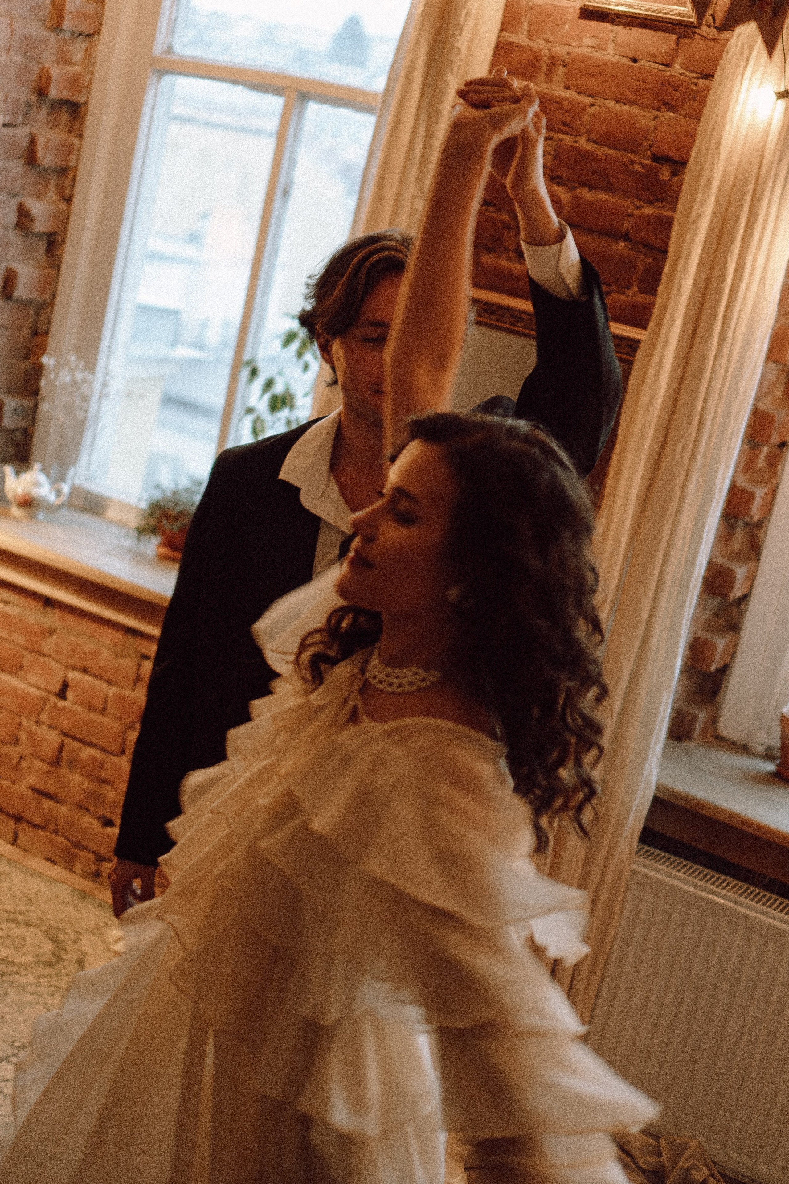 УТРО ЖЕНИХА И НЕВЕСТЫ В ФОТОСТУДИИ И ОСНОВНАЯ ФОТОСЕСИСИЯ ЗИМОЙ. Профессиональный фотограф, Санкт-Петербург — Виктория Богомолова