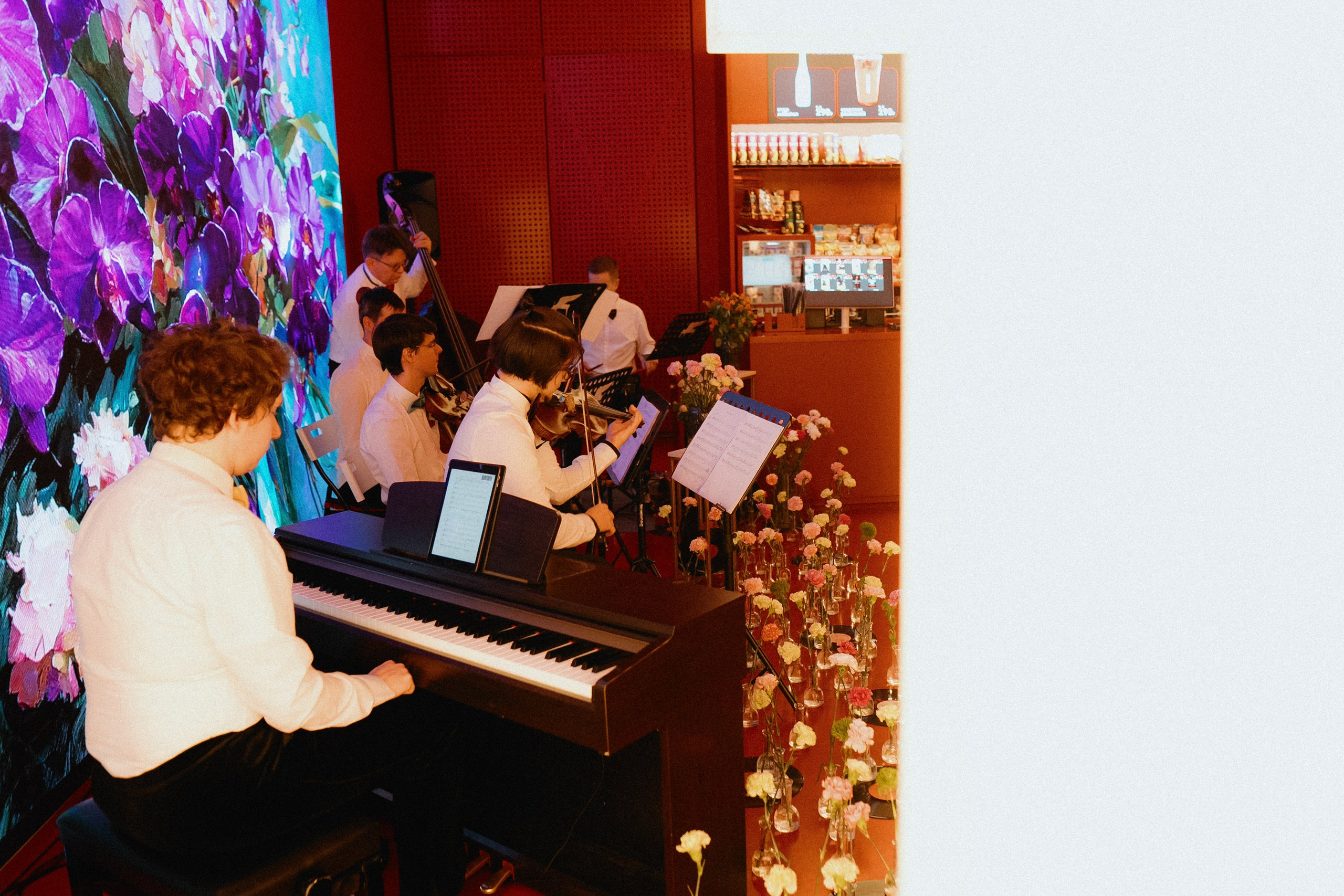 MIRAGE BOLSHOY x RMS. Photographer — ERASTOV