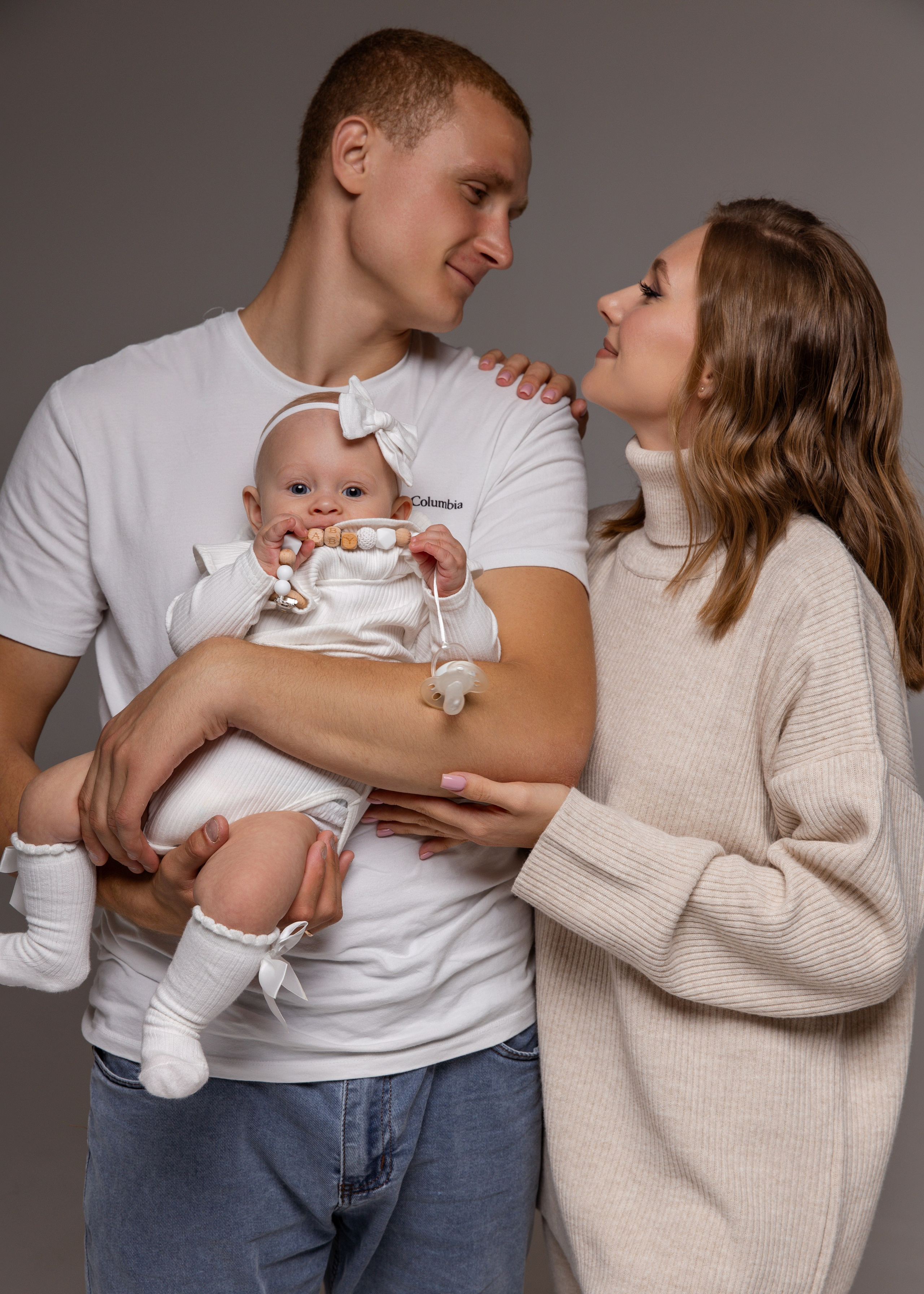 Семейная в студии. Фотограф Тольятти Екатерина Шести