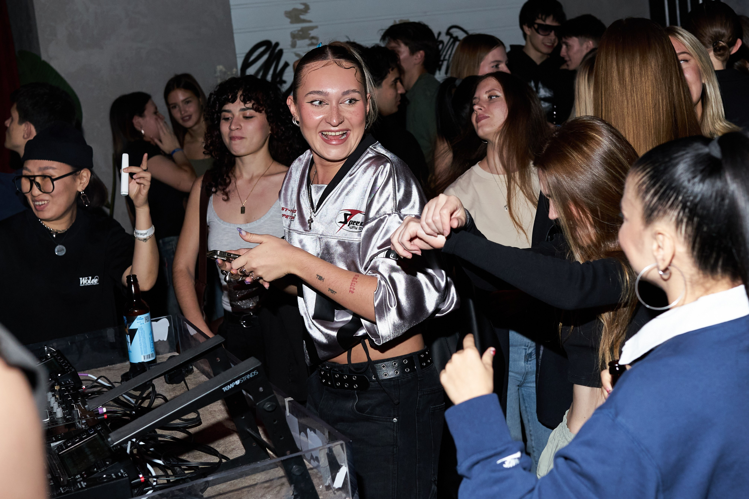 Mirage x Salute Honey. Коммерческий и репортажный фотограф в Санкт-Петербурге — Туся Сушка