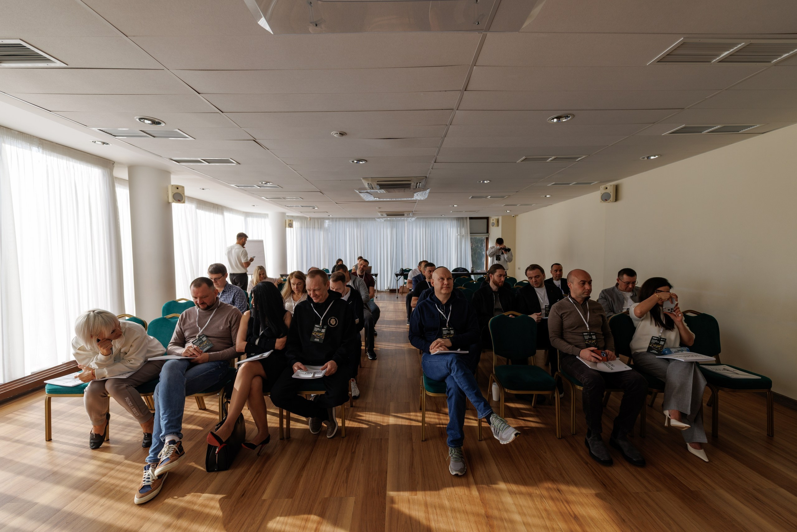 EQIUM — ADMISSION CODE. Фотограф на бизнес-мероприятия в Москве — Артём Измалков