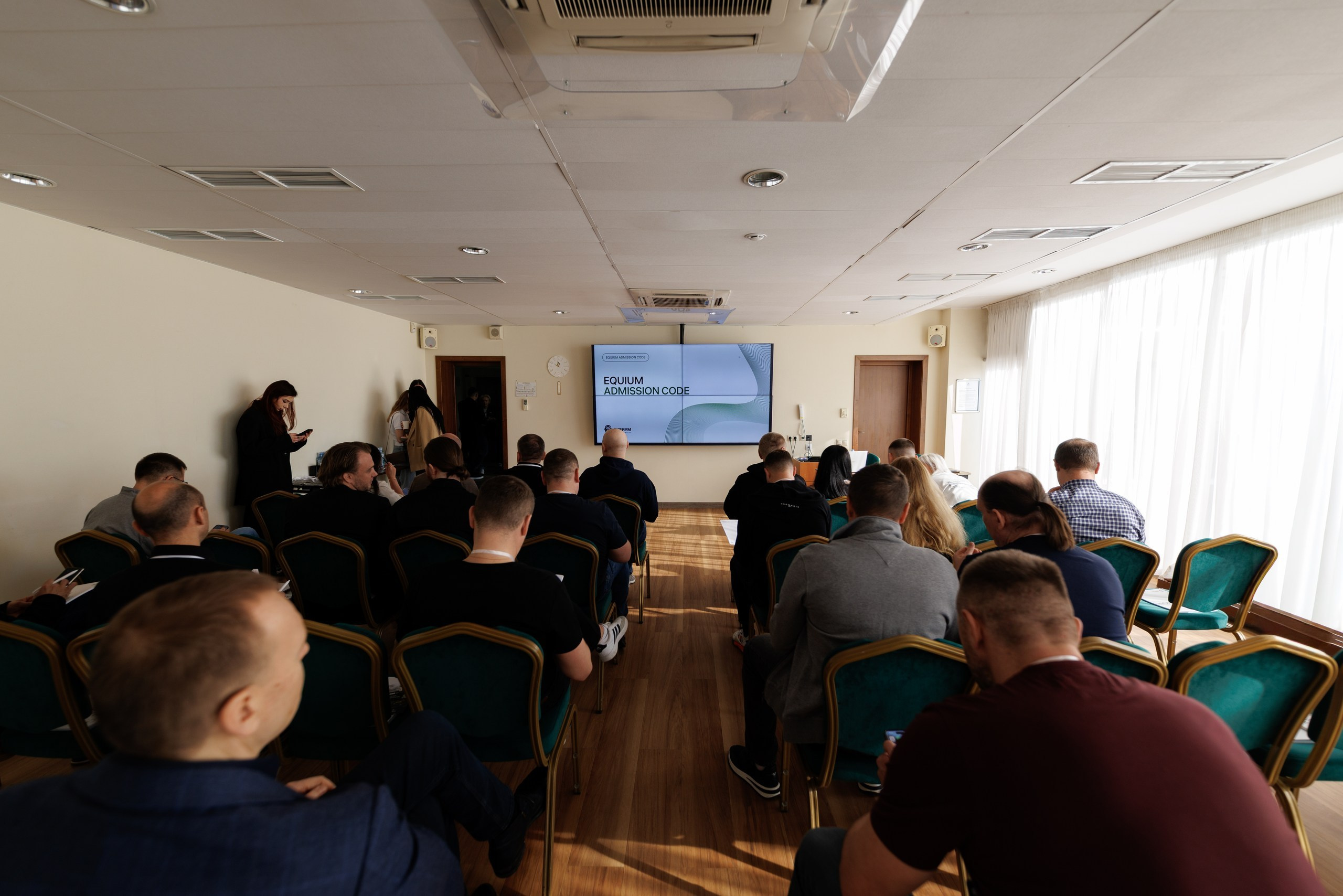 EQIUM — ADMISSION CODE. Фотограф на бизнес-мероприятия в Москве — Артём Измалков