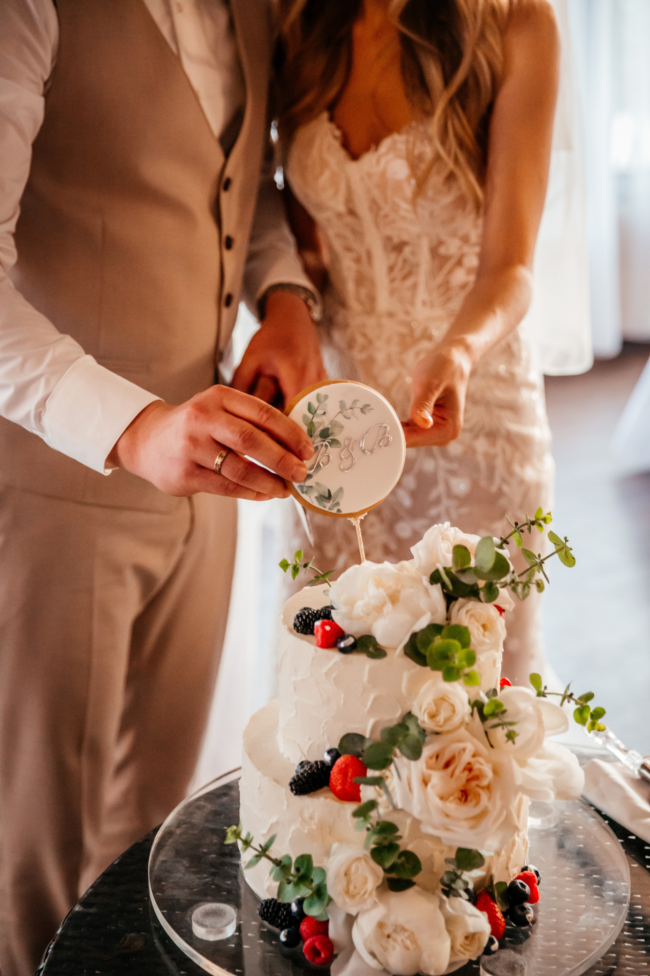 MORE WEDDING PHOTOS. Главная
