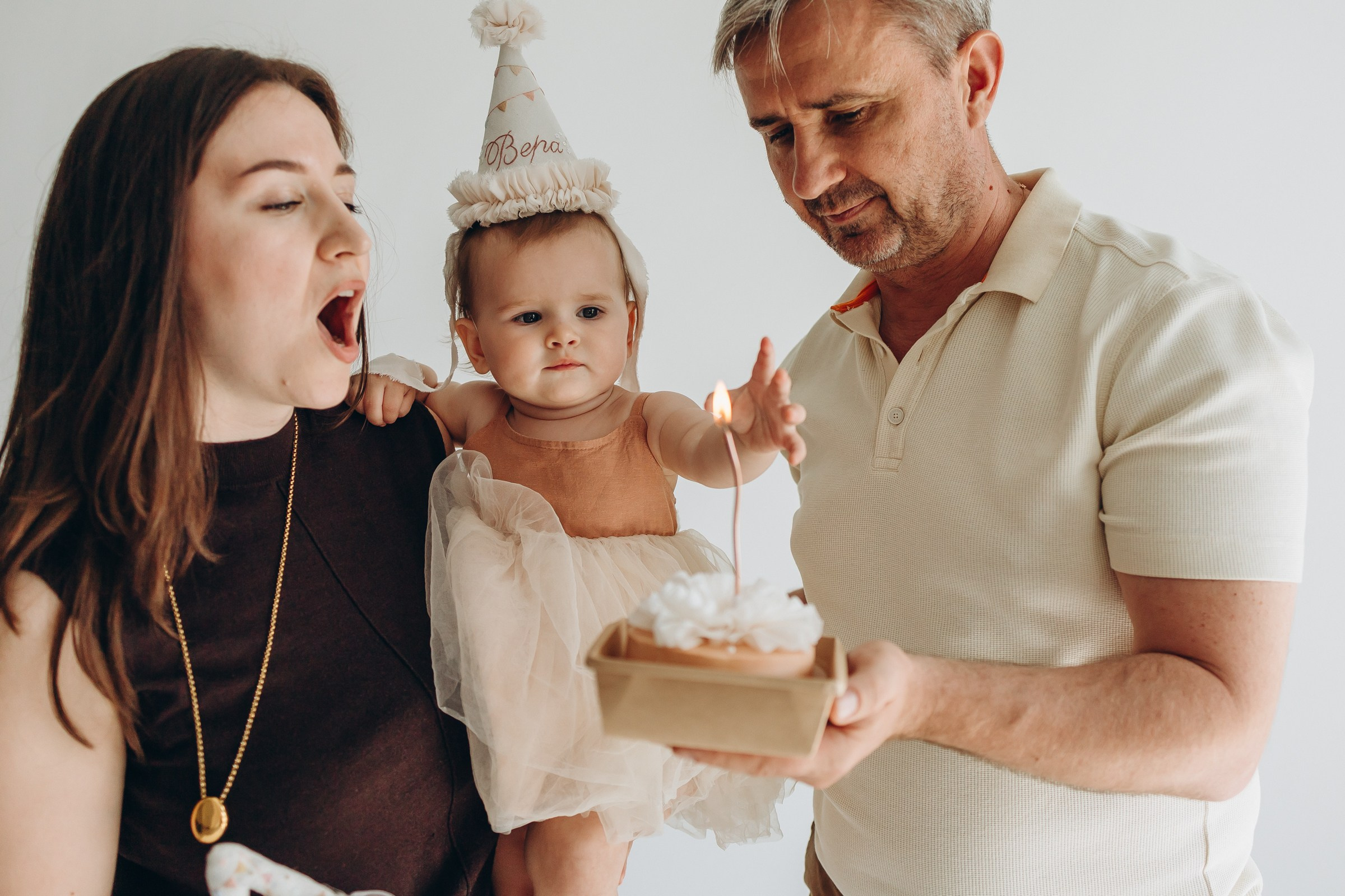 Семейная фотосессия к первому годику. Семейный фотограф в Волгодонске Краченцева Анна